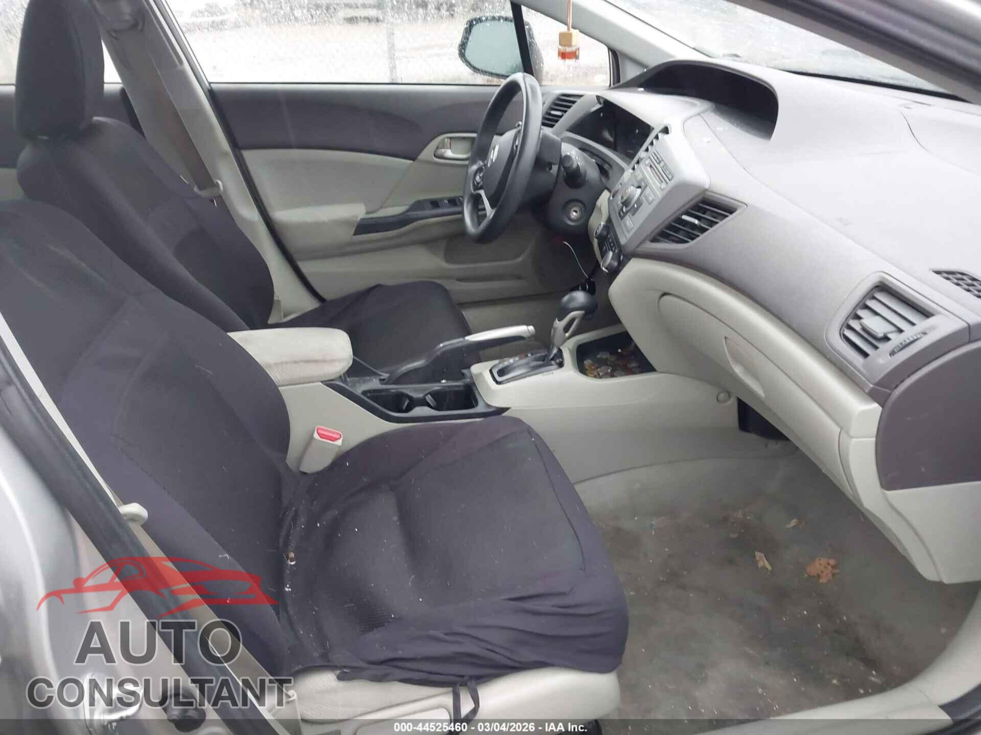 HONDA CIVIC 2012 - 2HGFB2F55CH303618
