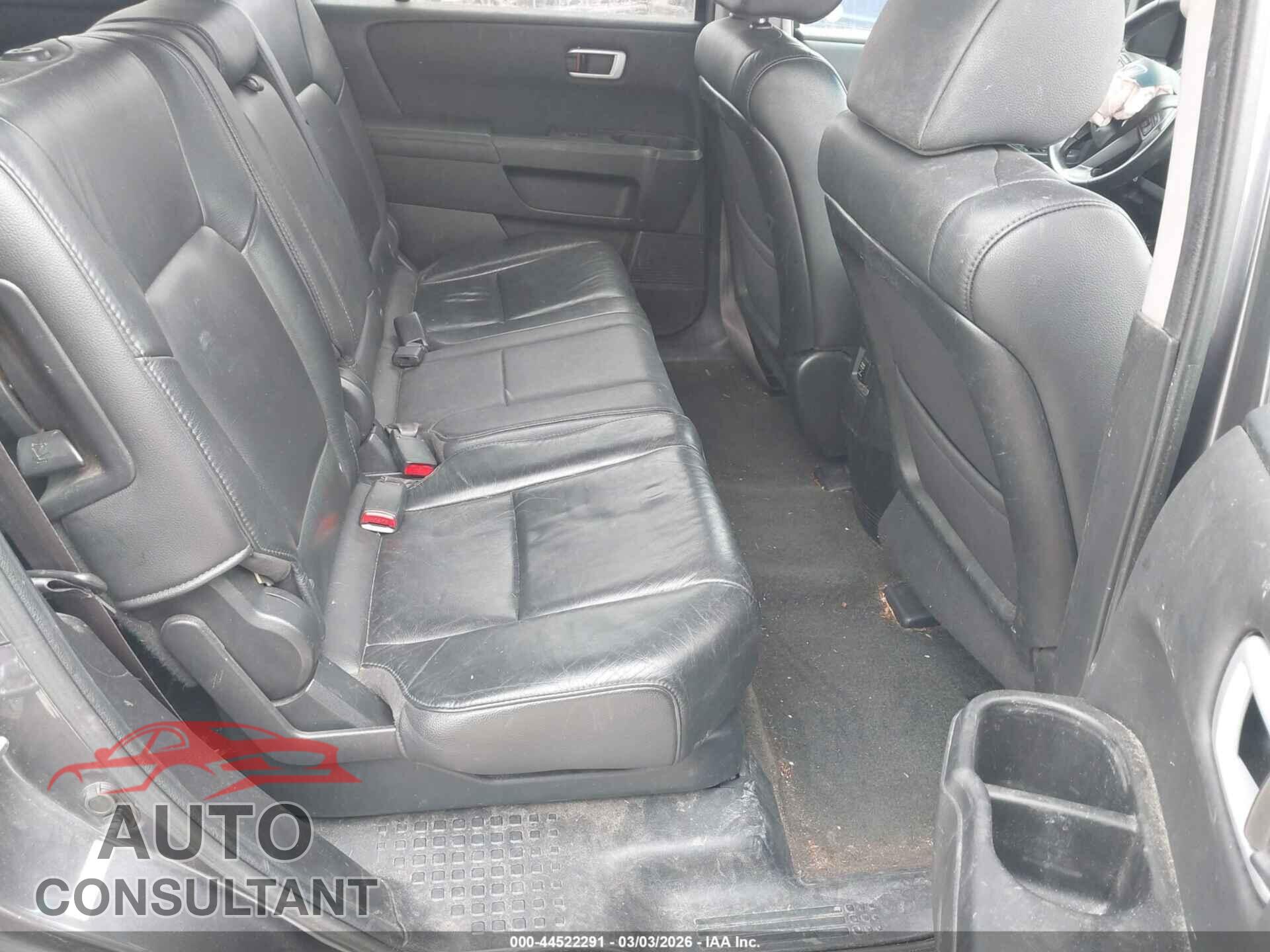HONDA PILOT 2015 - 5FNYF4H53FB034128