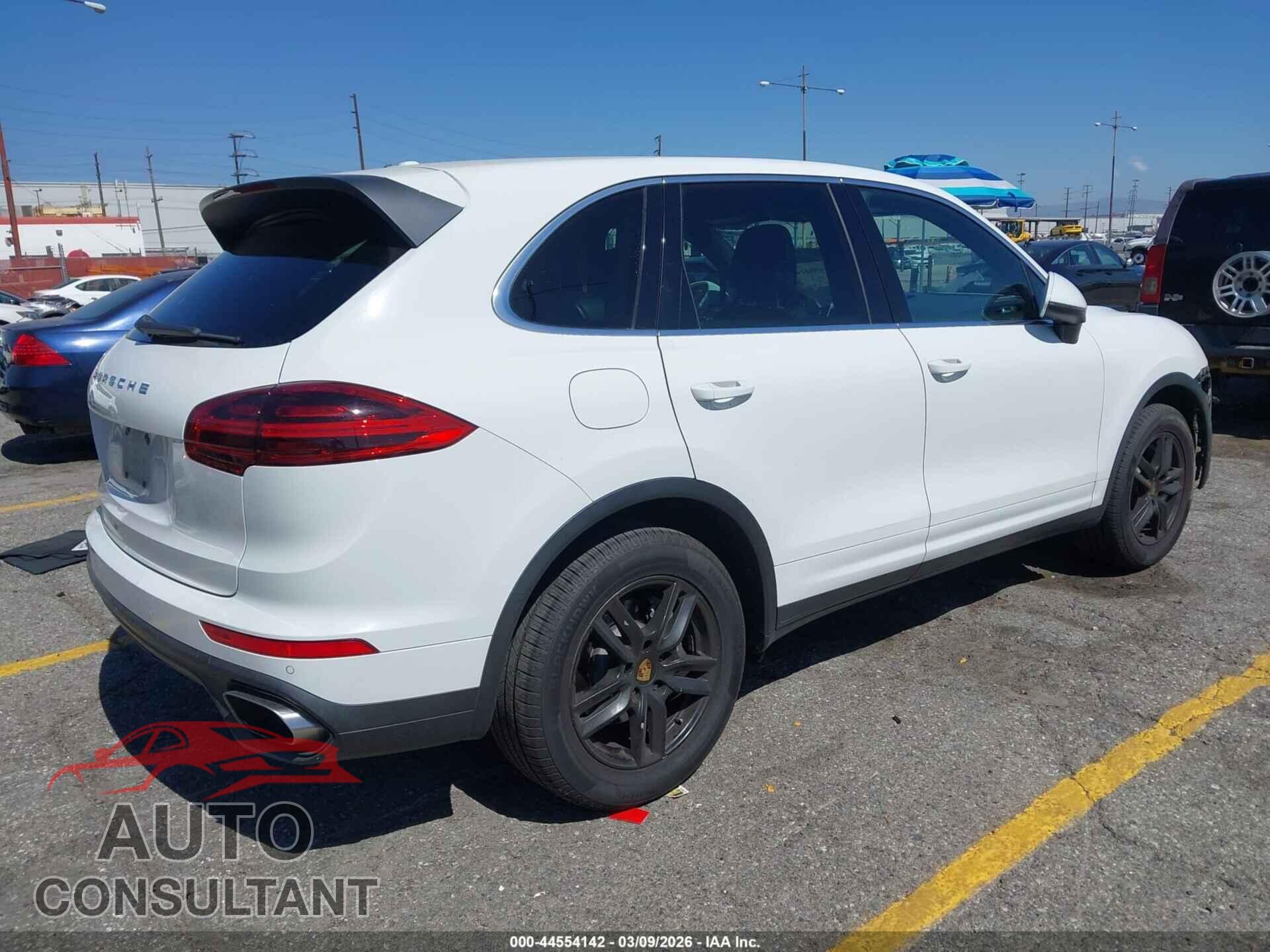 PORSCHE CAYENNE 2016 - WP1AA2A25GLA09300