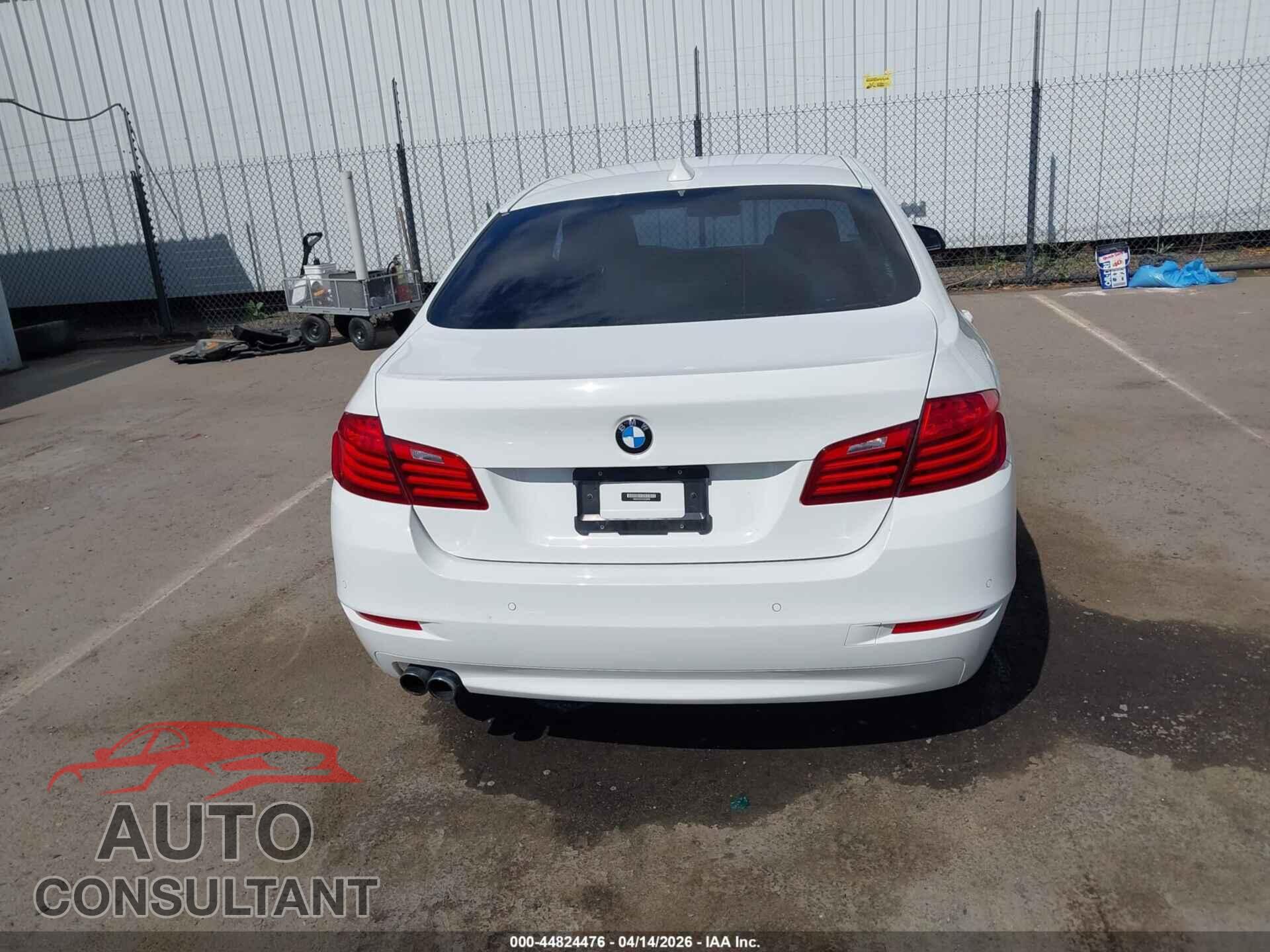BMW 528I 2016 - WBA5A5C51GD528086