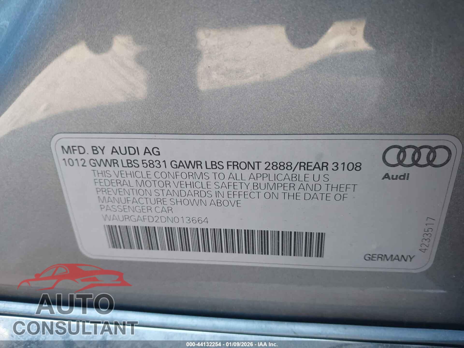 AUDI A8 L 2013 - WAURGAFD2DN013664