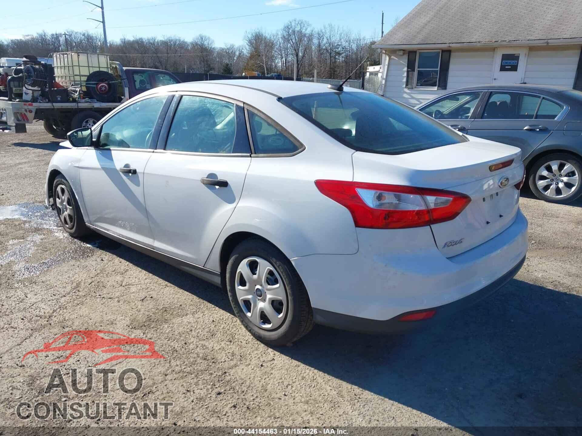 FORD FOCUS 2014 - 1FADP3E23EL295809