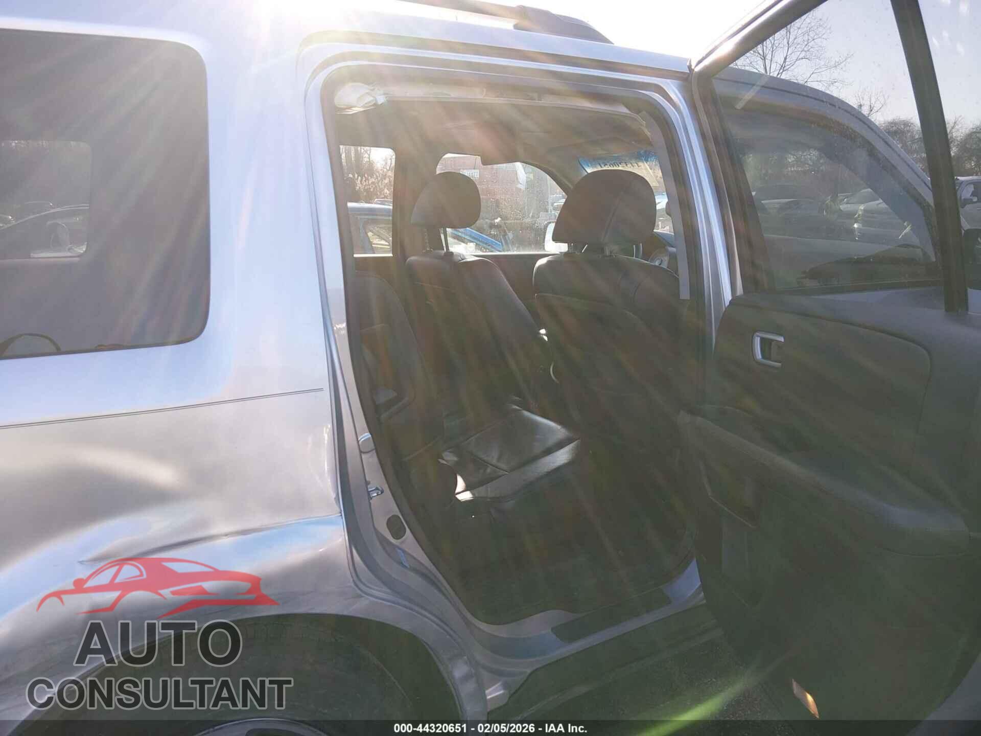 HONDA PILOT 2011 - 5FNYF4H67BB007971