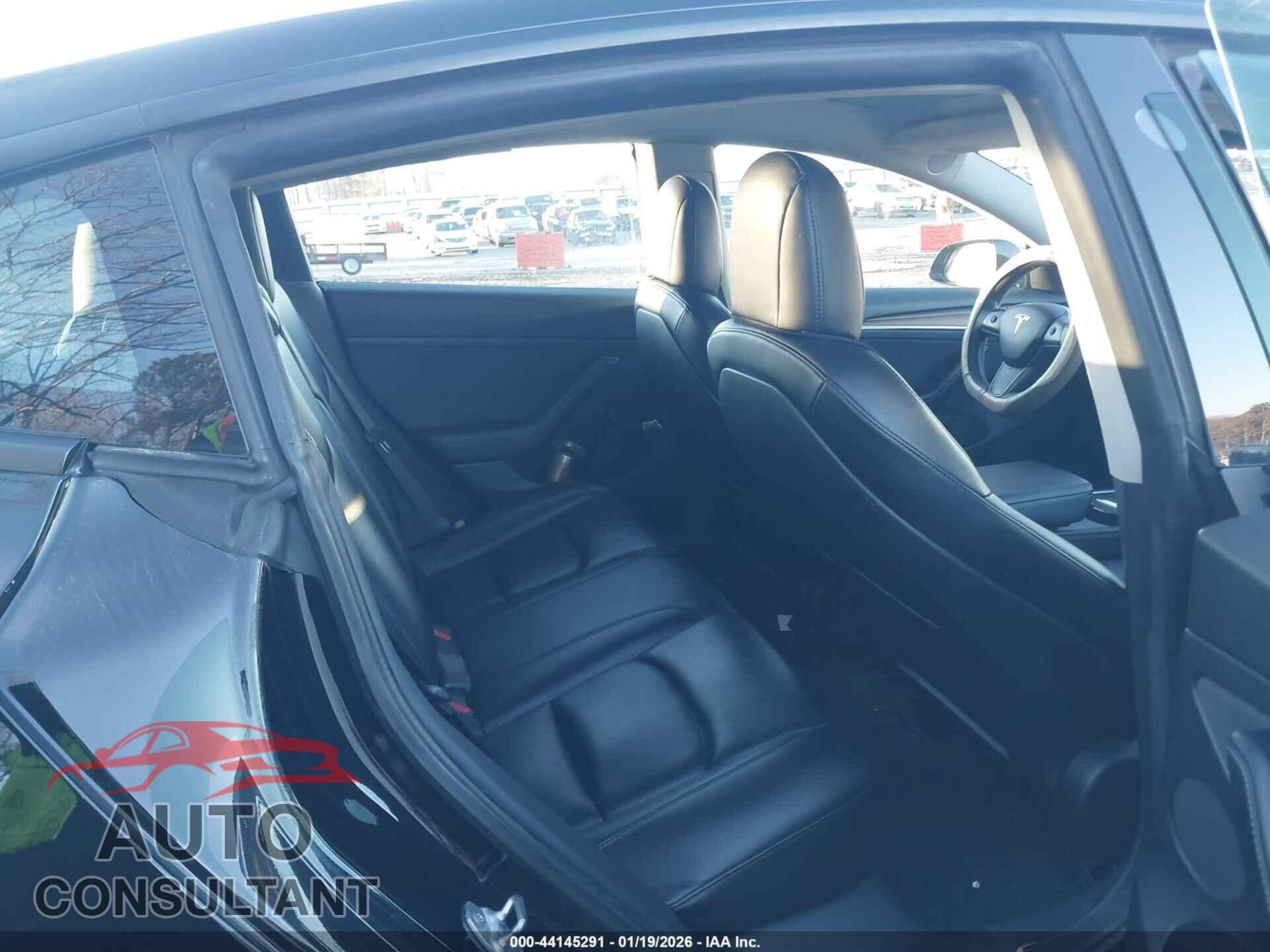 TESLA MODEL 3 2021 - 5YJ3E1EA7MF090339