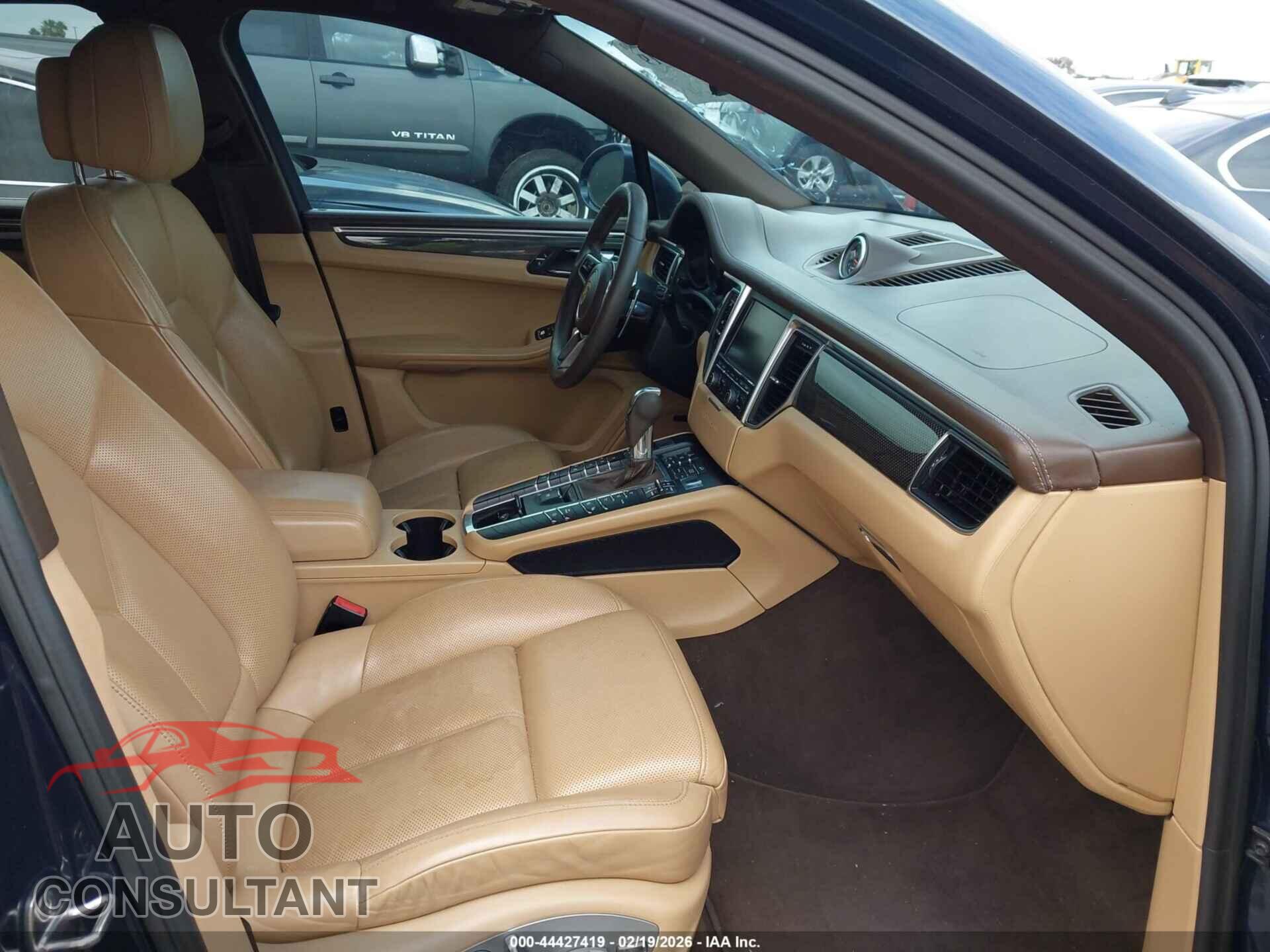 PORSCHE MACAN 2016 - WP1AB2A55GLB49709