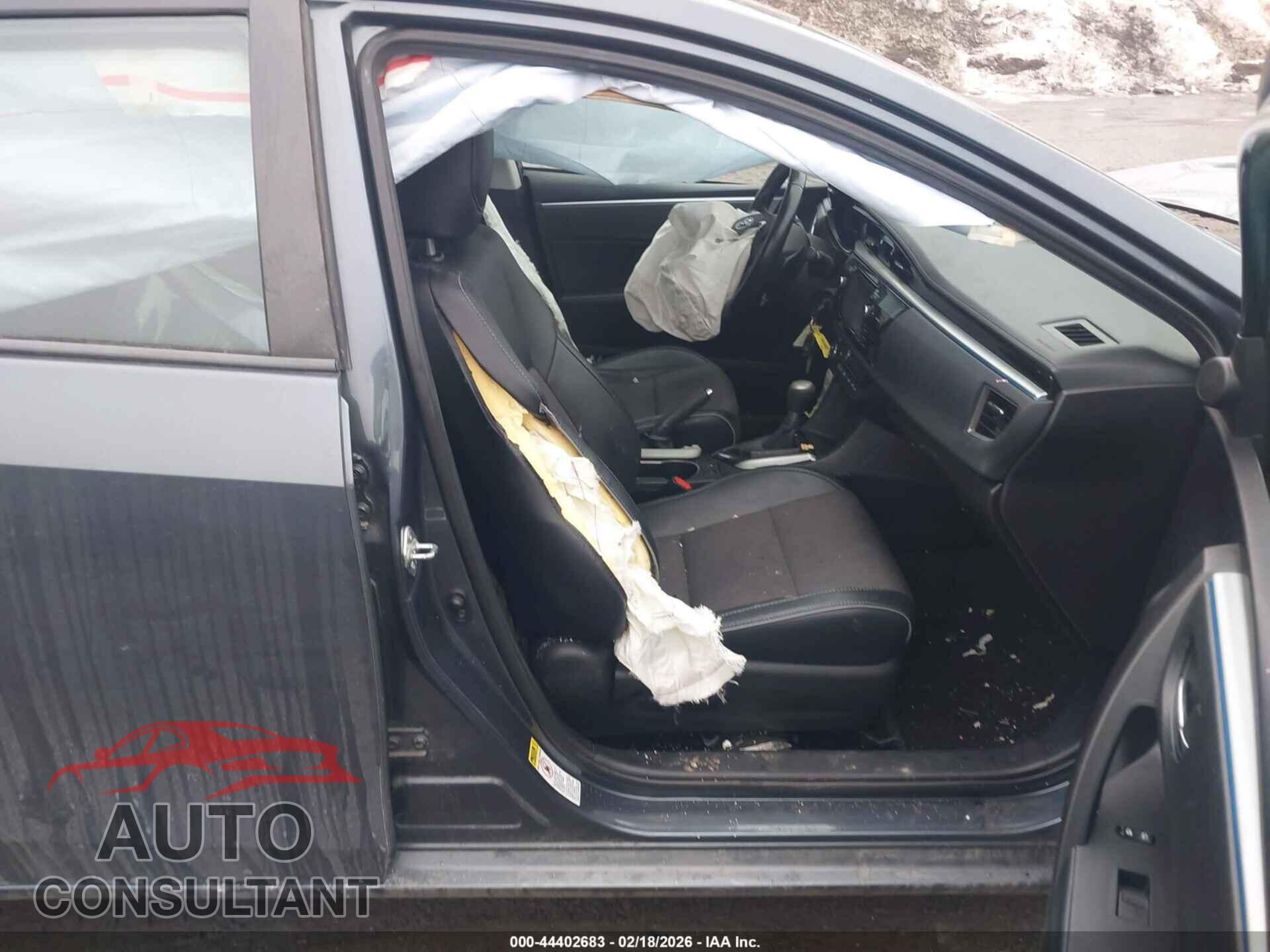 TOYOTA COROLLA 2015 - 2T1BURHE2FC408466
