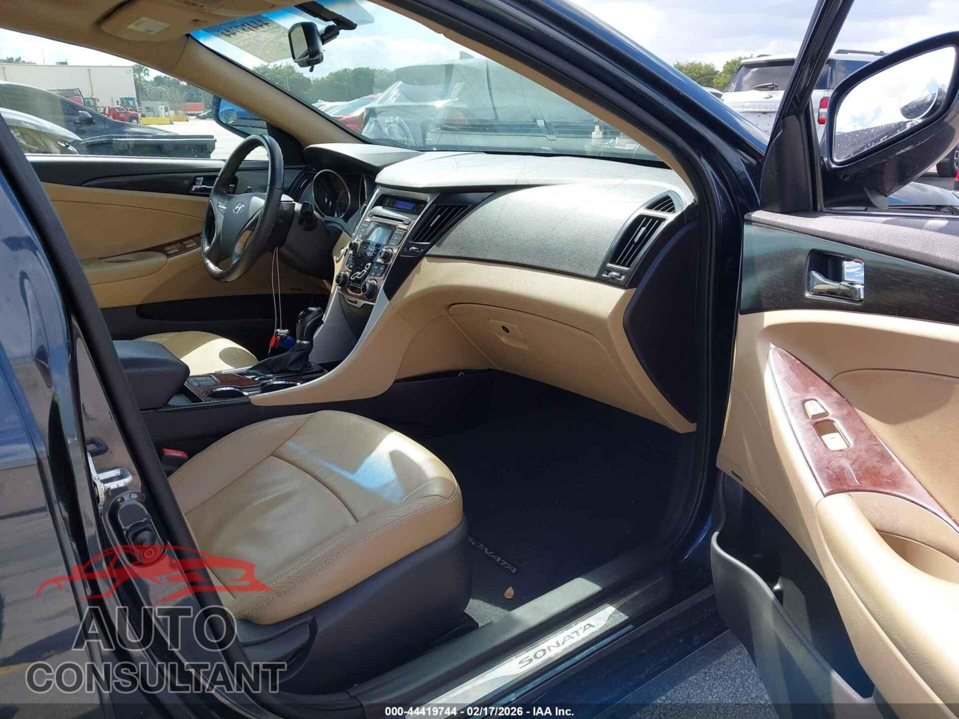 HYUNDAI SONATA 2012 - 5NPEC4AC7CH411271