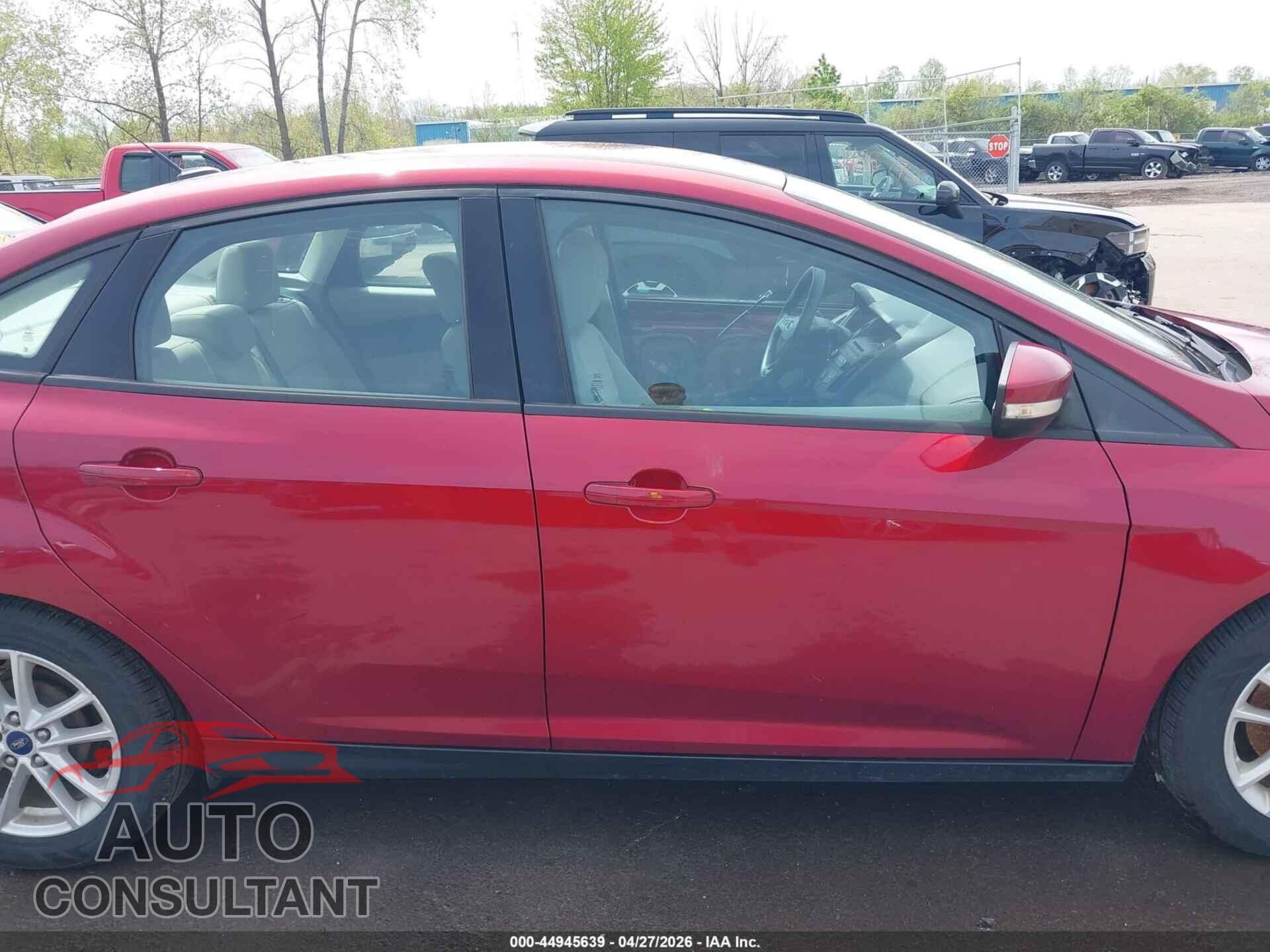 FORD FOCUS 2017 - 1FADP3F23HL295019