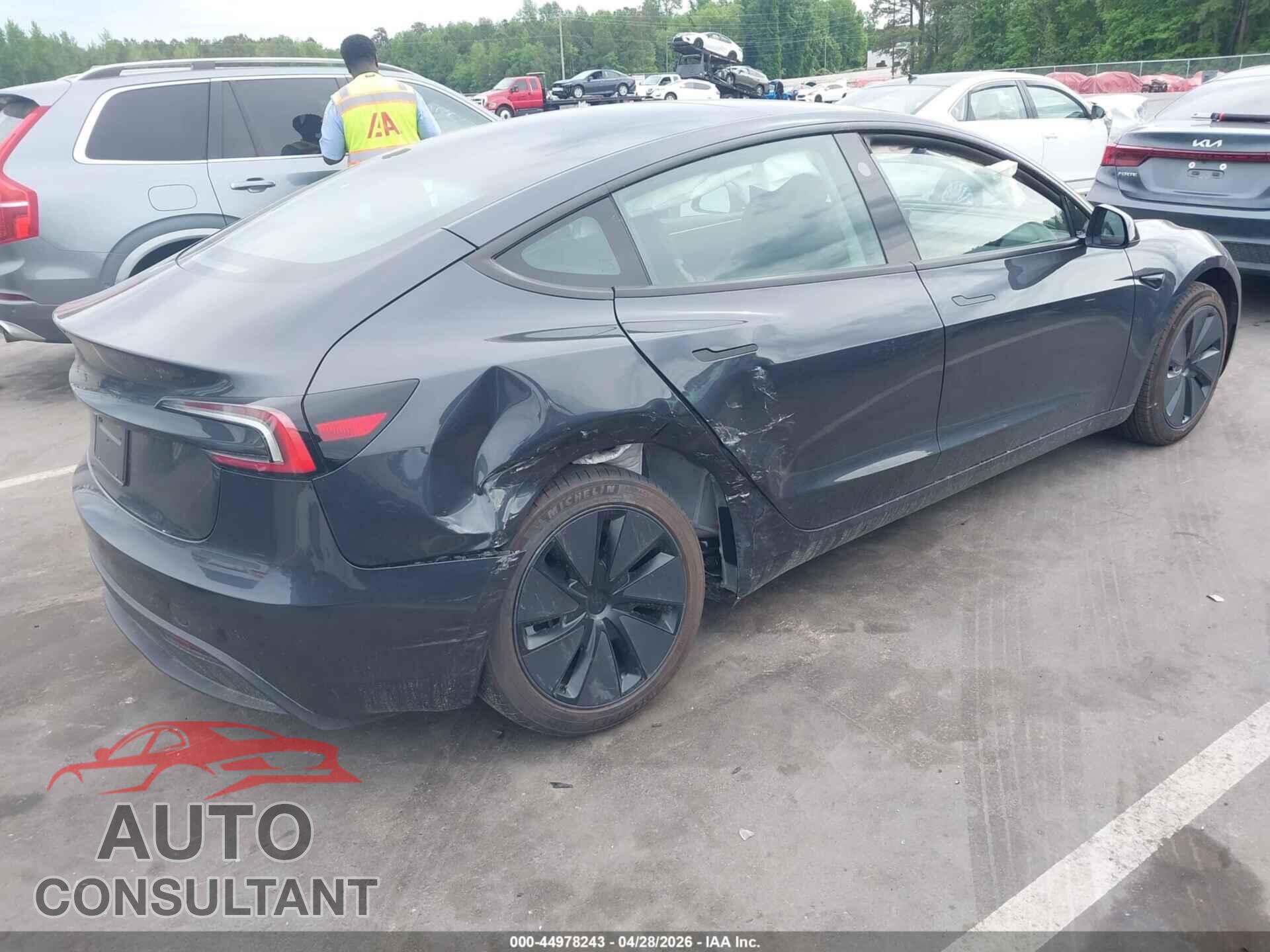 TESLA MODEL 3 2026 - 5YJ3E1EA6TF116413