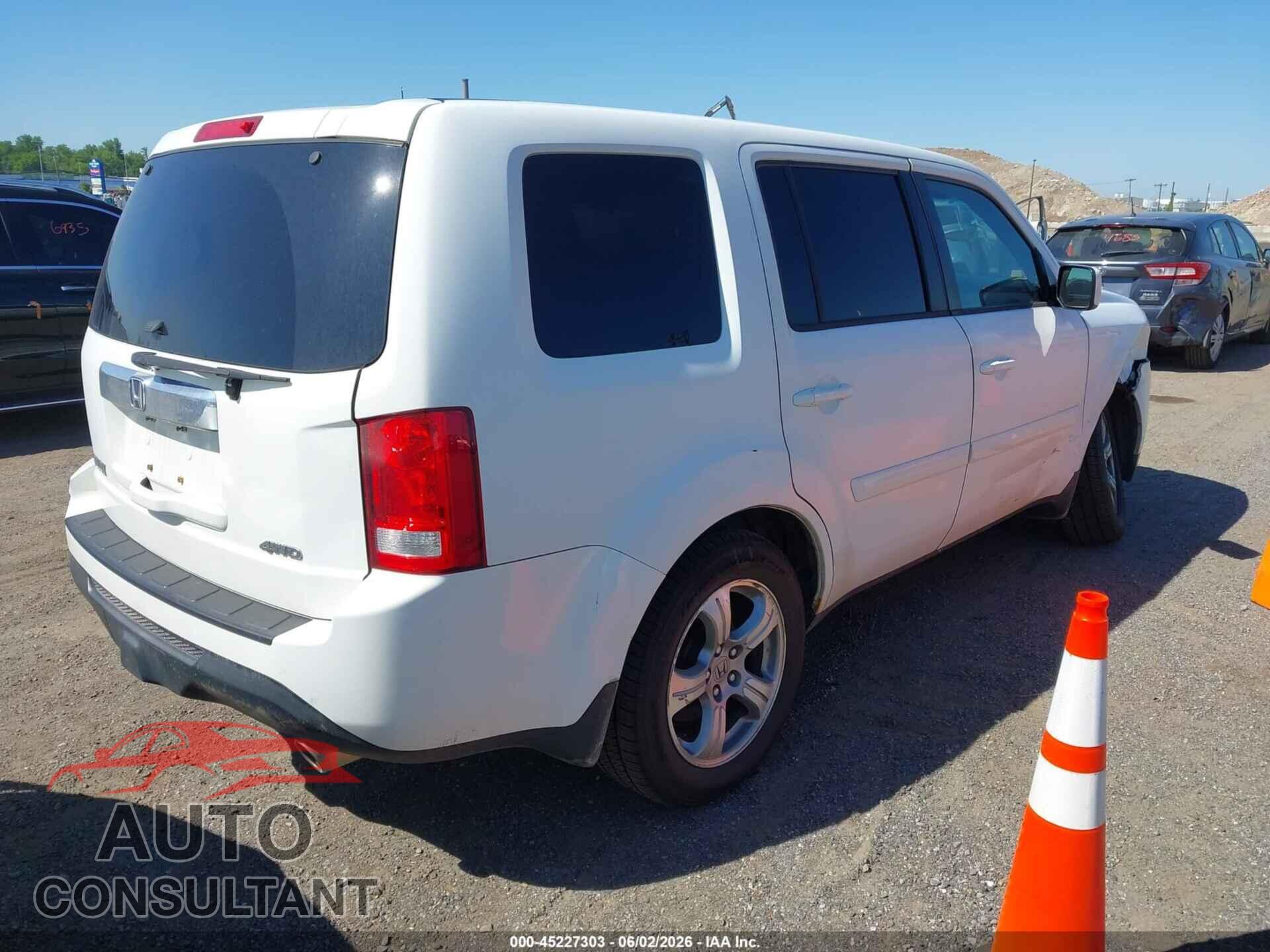 HONDA PILOT 2012 - 5FNYF4H51CB013967