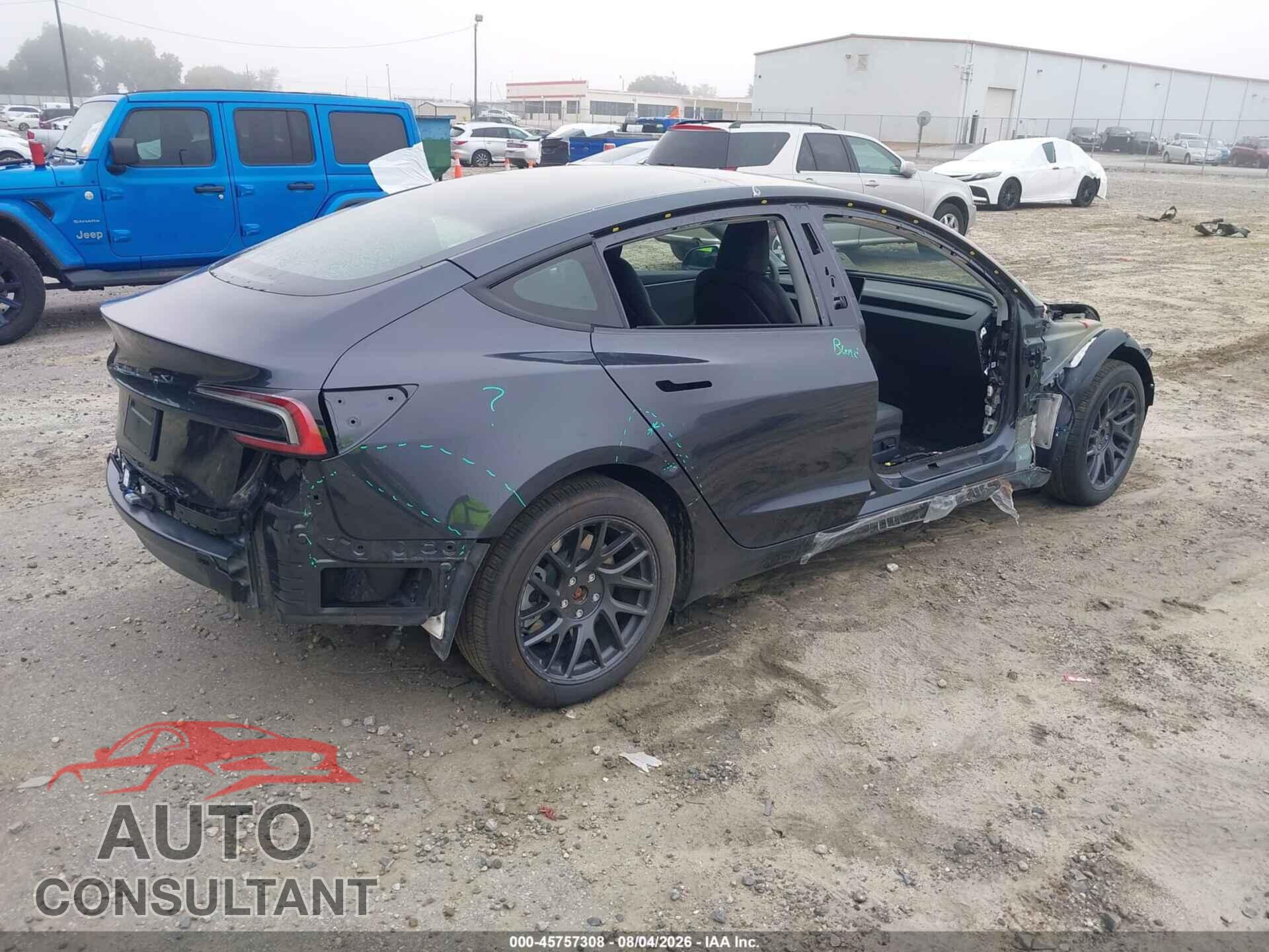TESLA MODEL 3 2024 - 5YJ3E1EA3RF865744