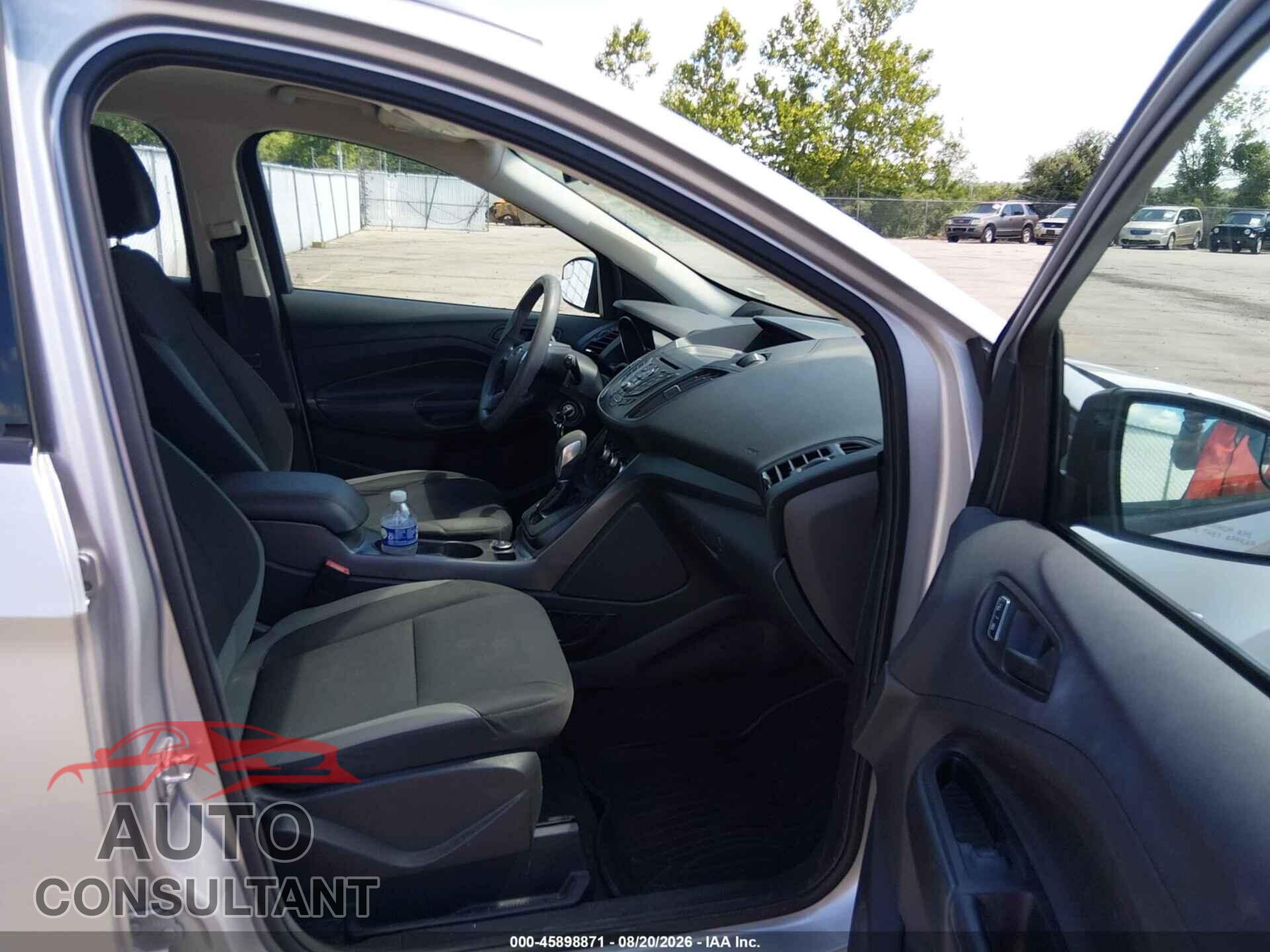 FORD ESCAPE 2016 - 1FMCU0F79GUC88198