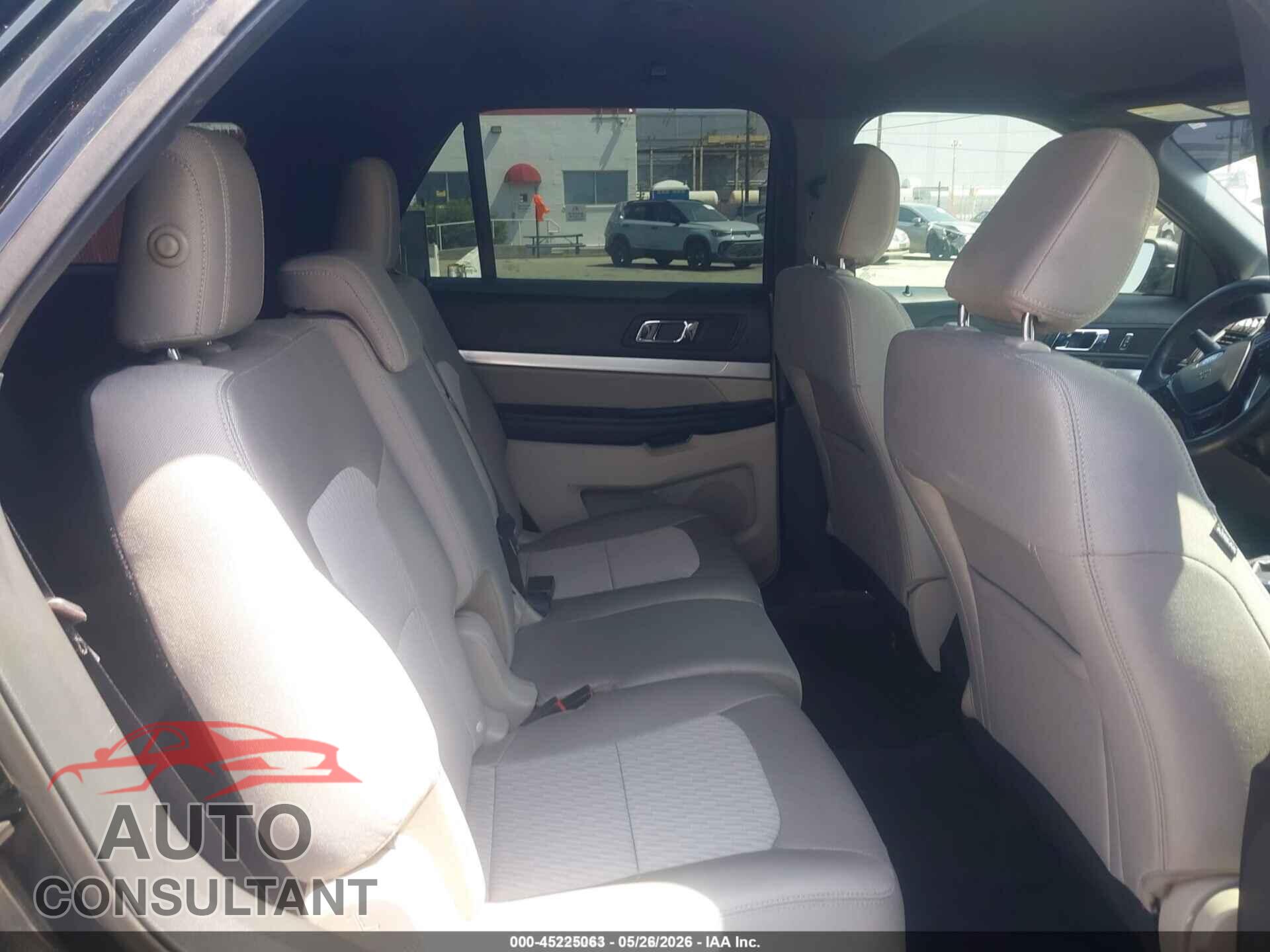 FORD EXPLORER 2018 - 1FM5K7B87JGB95160