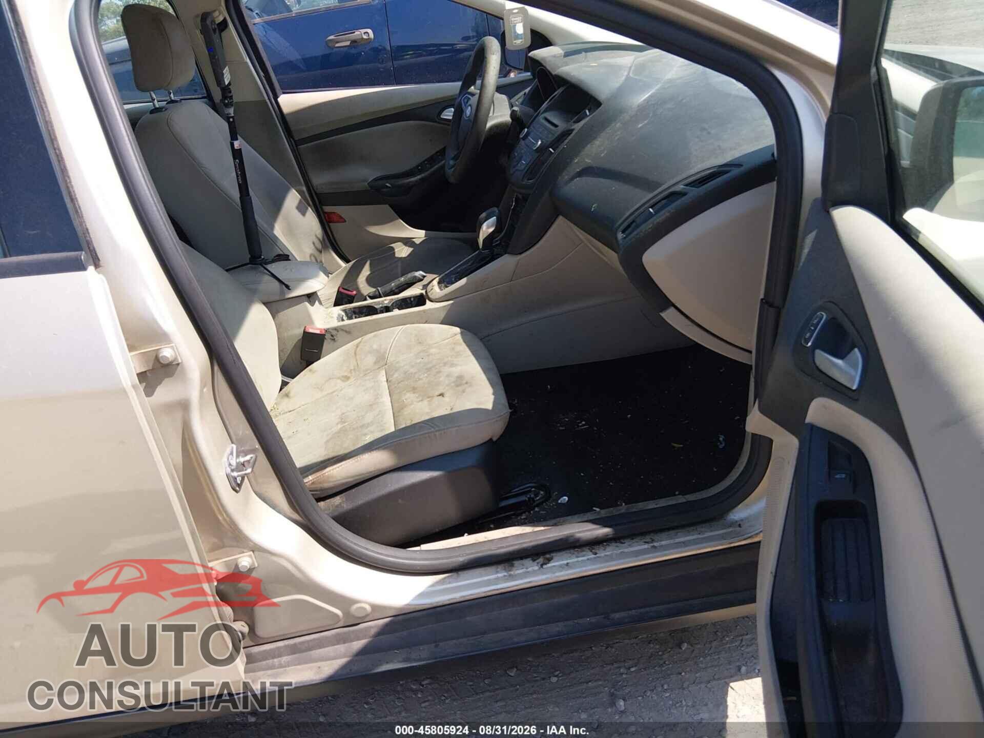 FORD FOCUS 2017 - 1FADP3F26HL340342