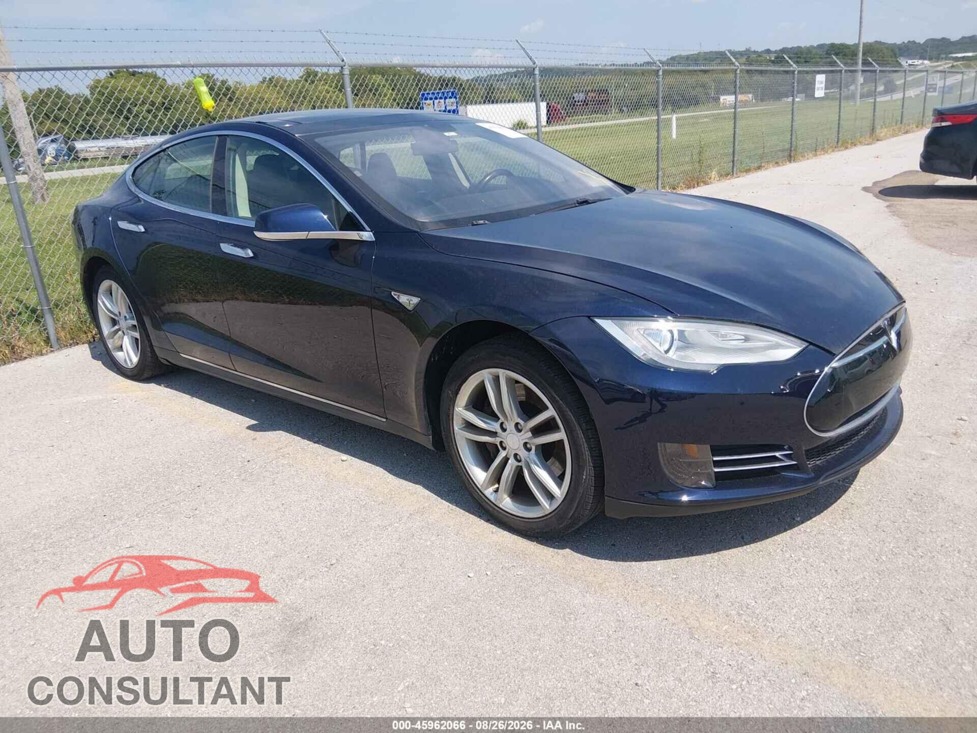 TESLA MODEL S 2013 - 5YJSA1DP7DFP06943