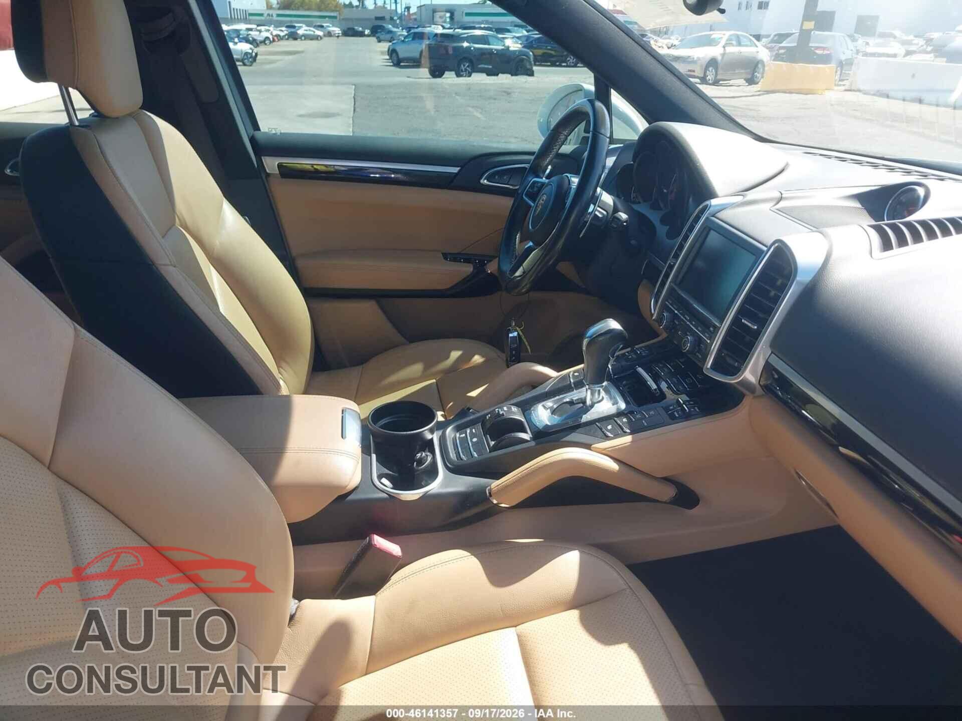 PORSCHE CAYENNE 2016 - WP1AA2A29GLA04794