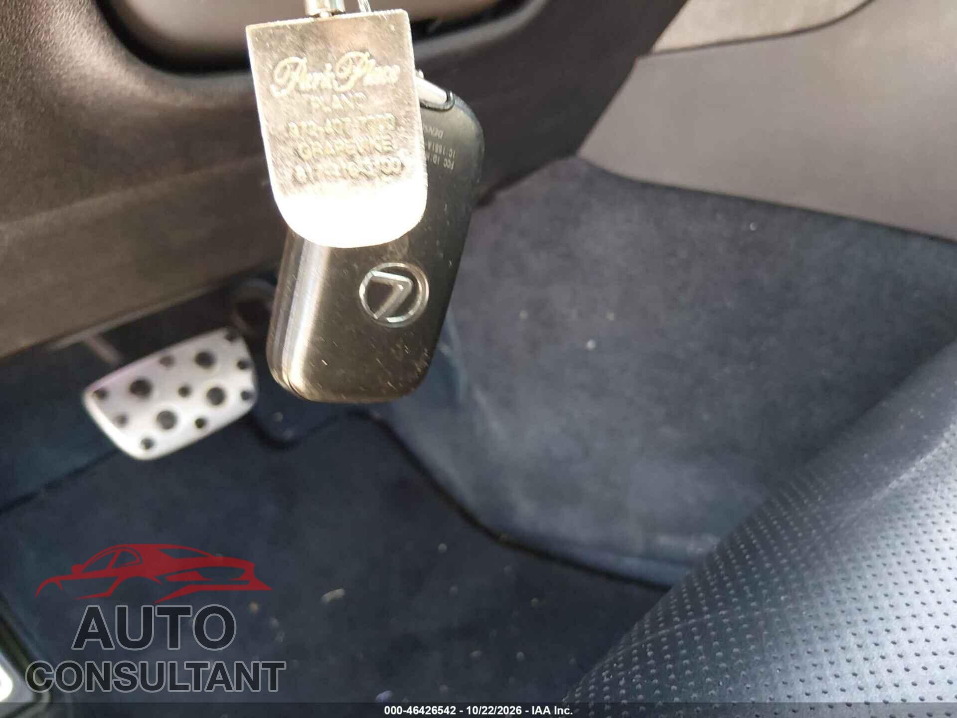 LEXUS IS 350 2009 - JTHBE262792016887