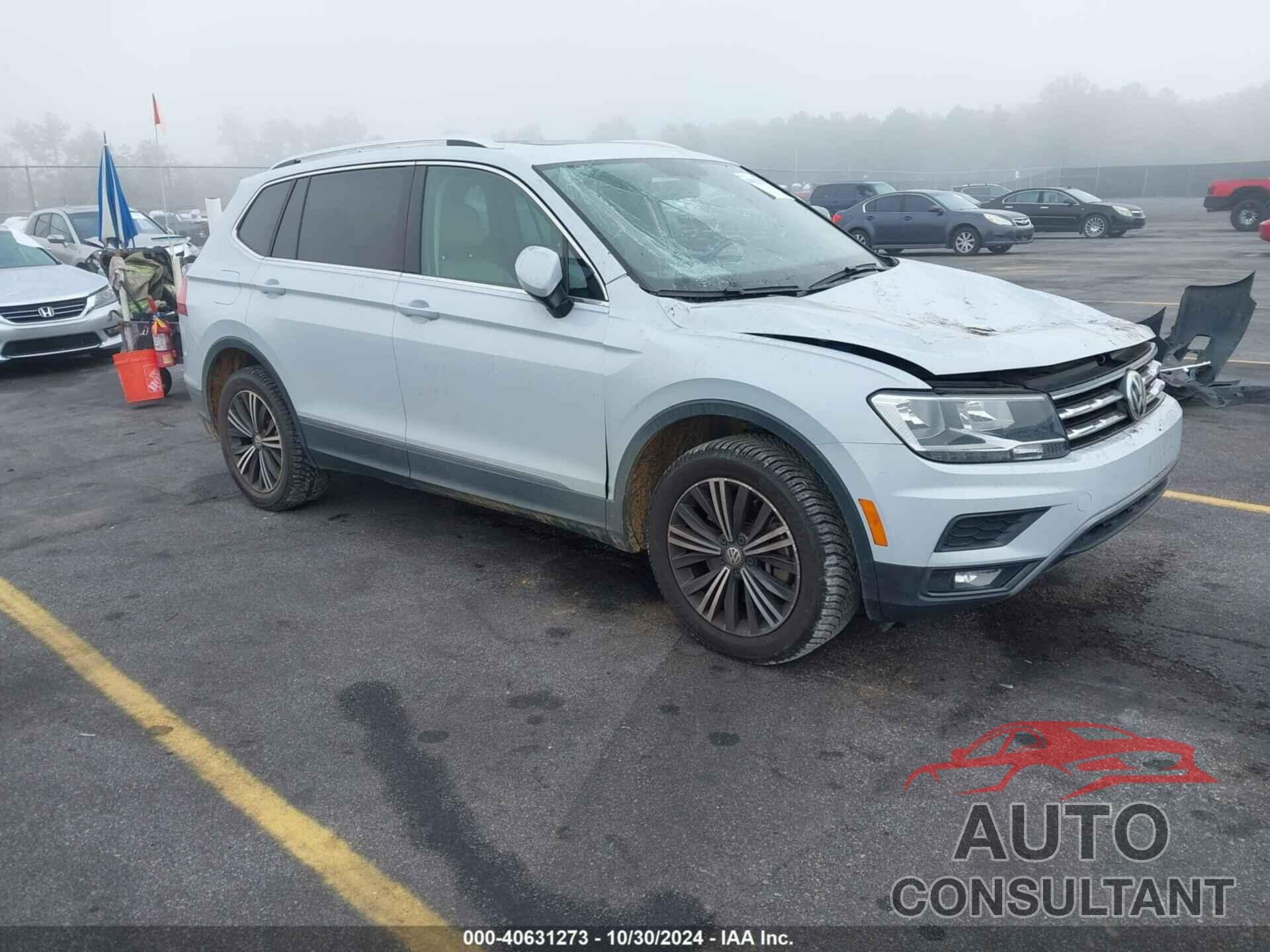 VOLKSWAGEN TIGUAN 2018 - 3VV2B7AX0JM053630