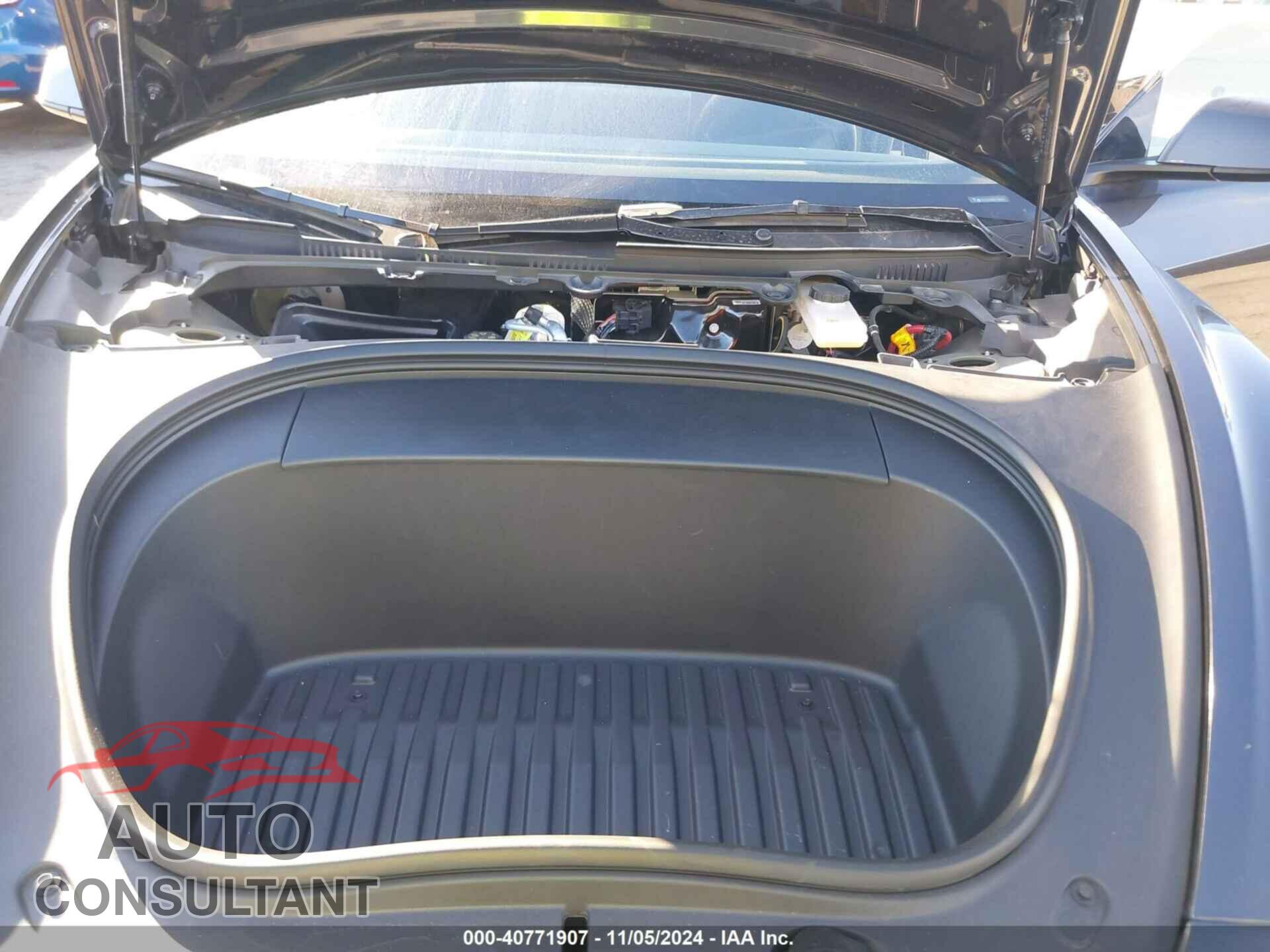 TESLA MODEL 3 2024 - 5YJ3E1EA9RF786143