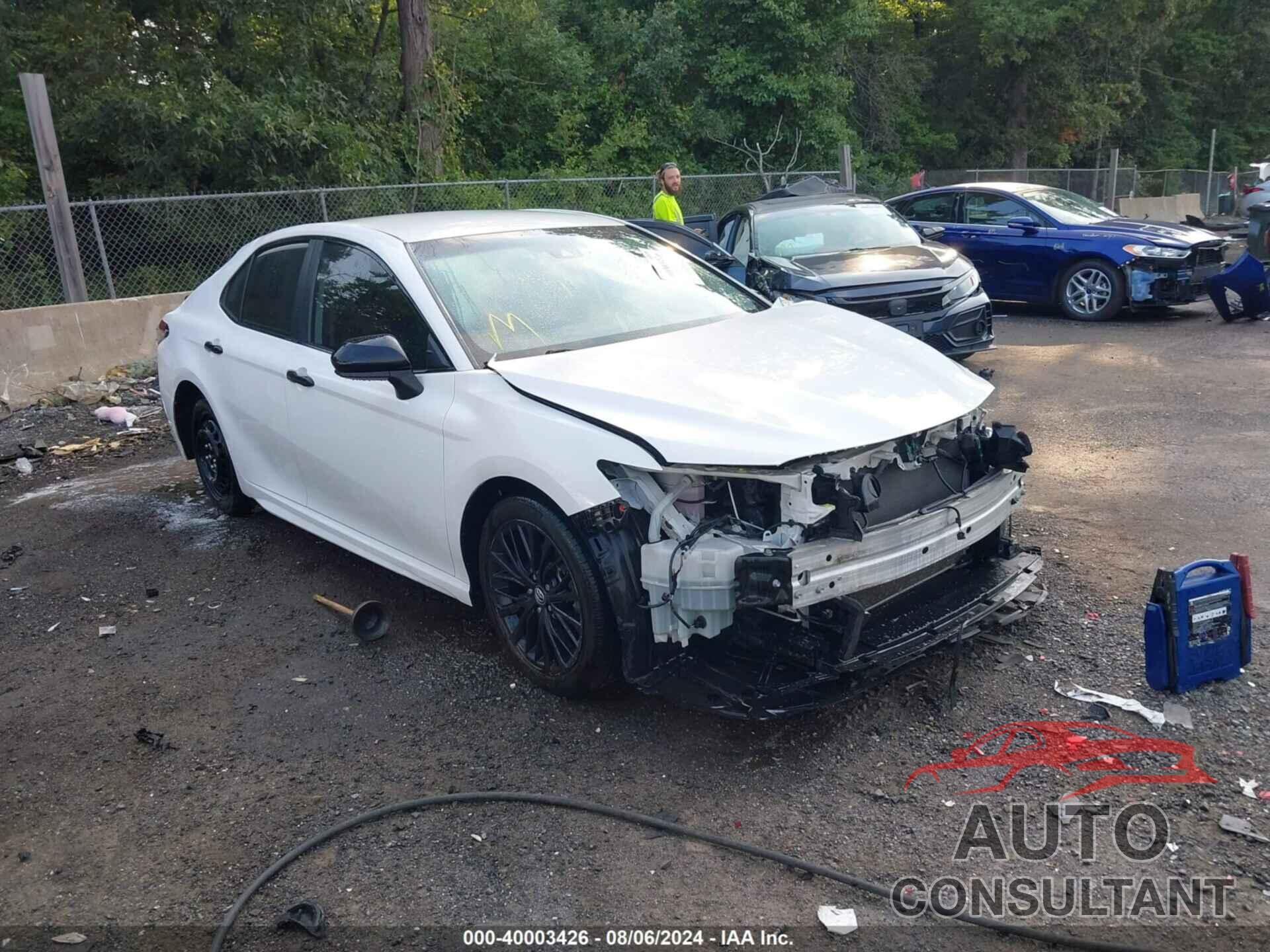 TOYOTA CAMRY 2020 - 4T1G11AK5LU310073