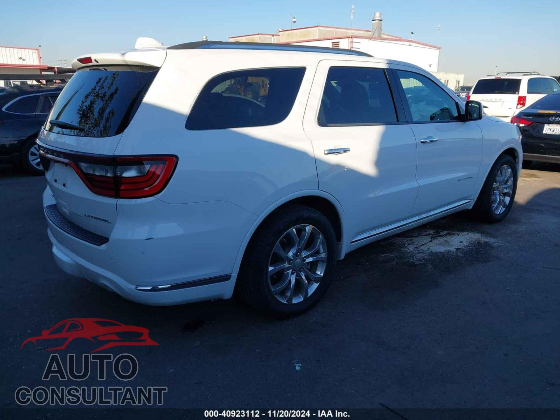 DODGE DURANGO 2018 - 1C4SDHET5JC201312