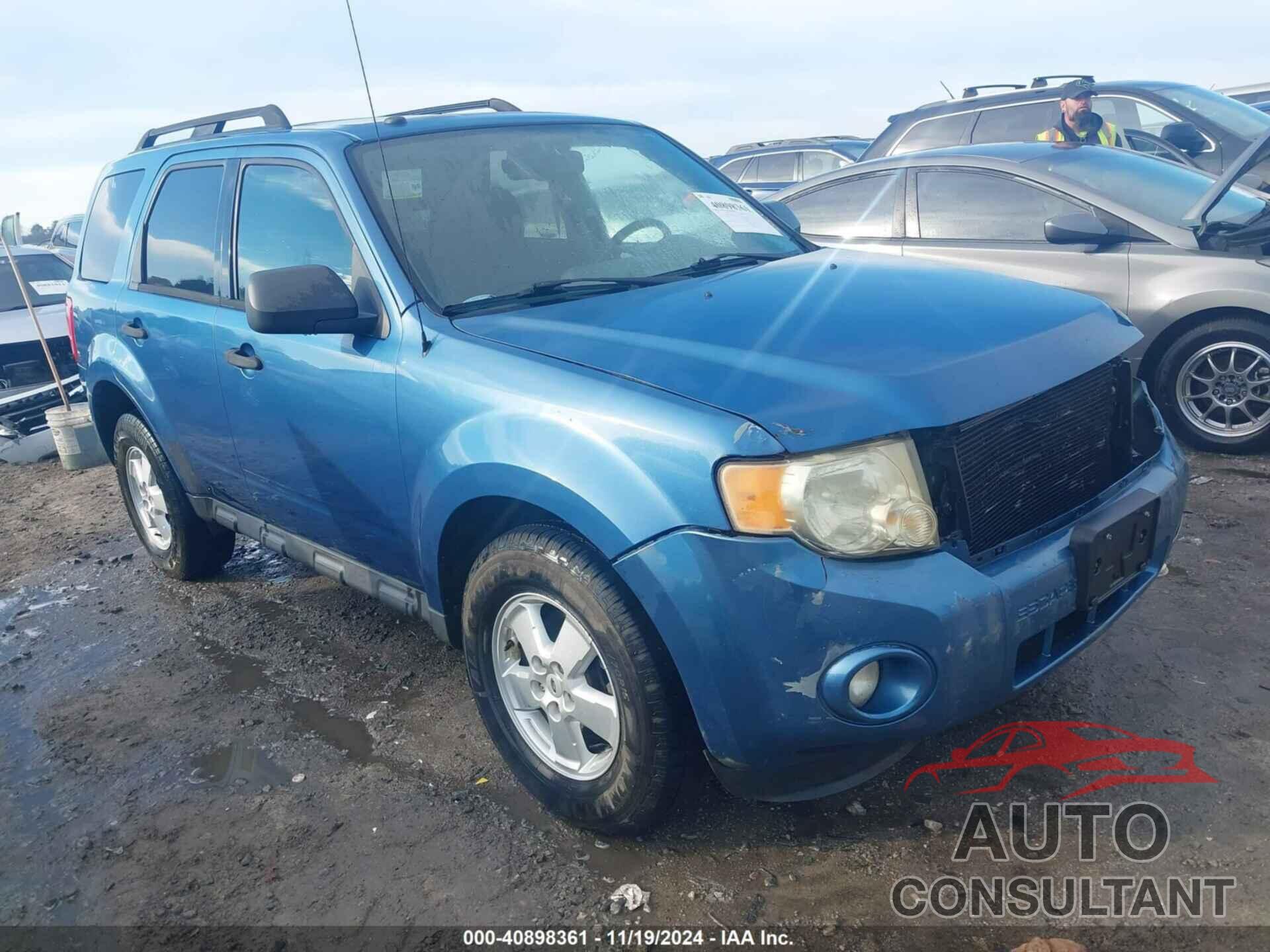 FORD ESCAPE 2010 - 1FMCU0DG0AKC50526