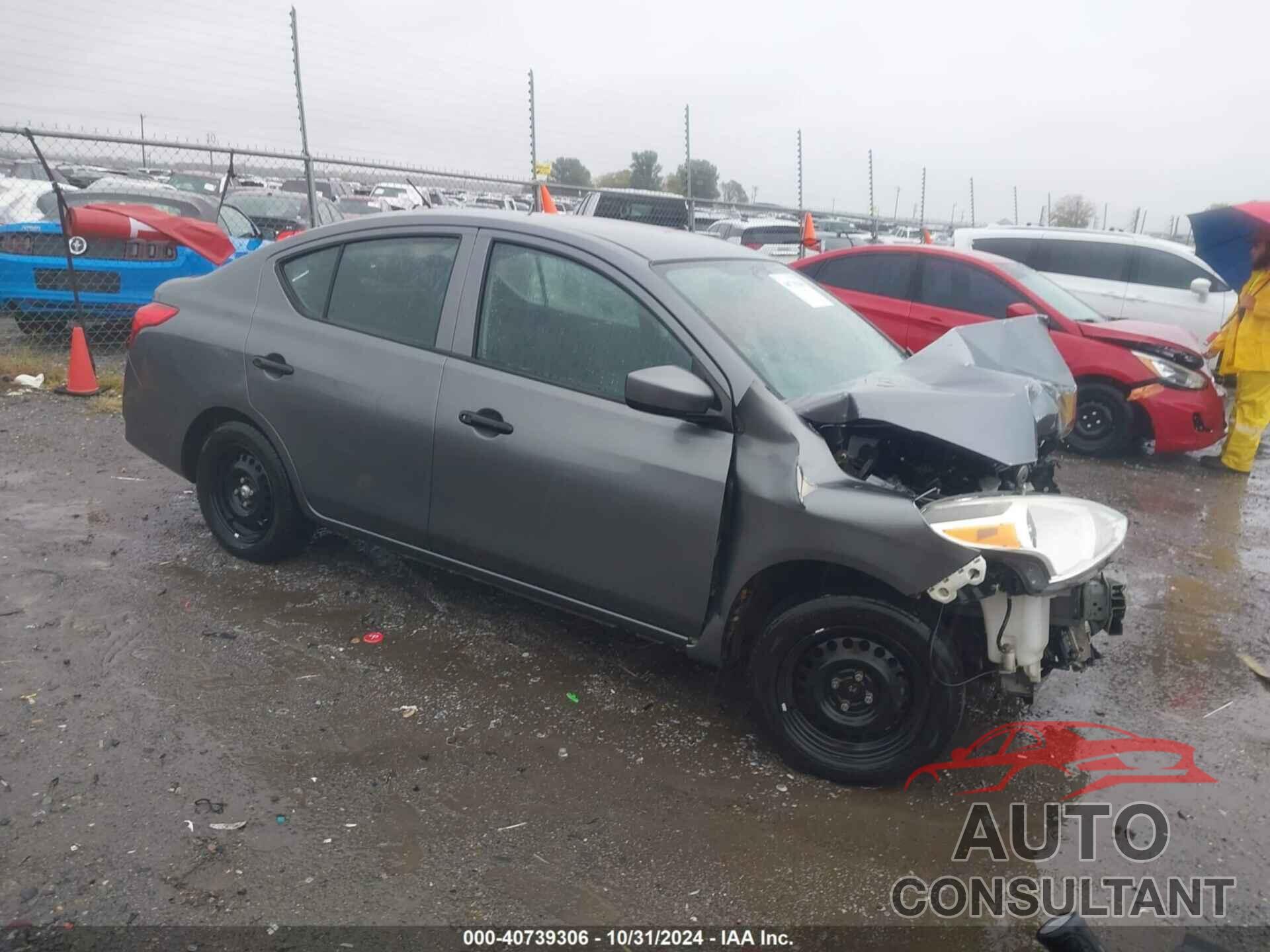 NISSAN VERSA 2018 - 3N1CN7AP0JL843660