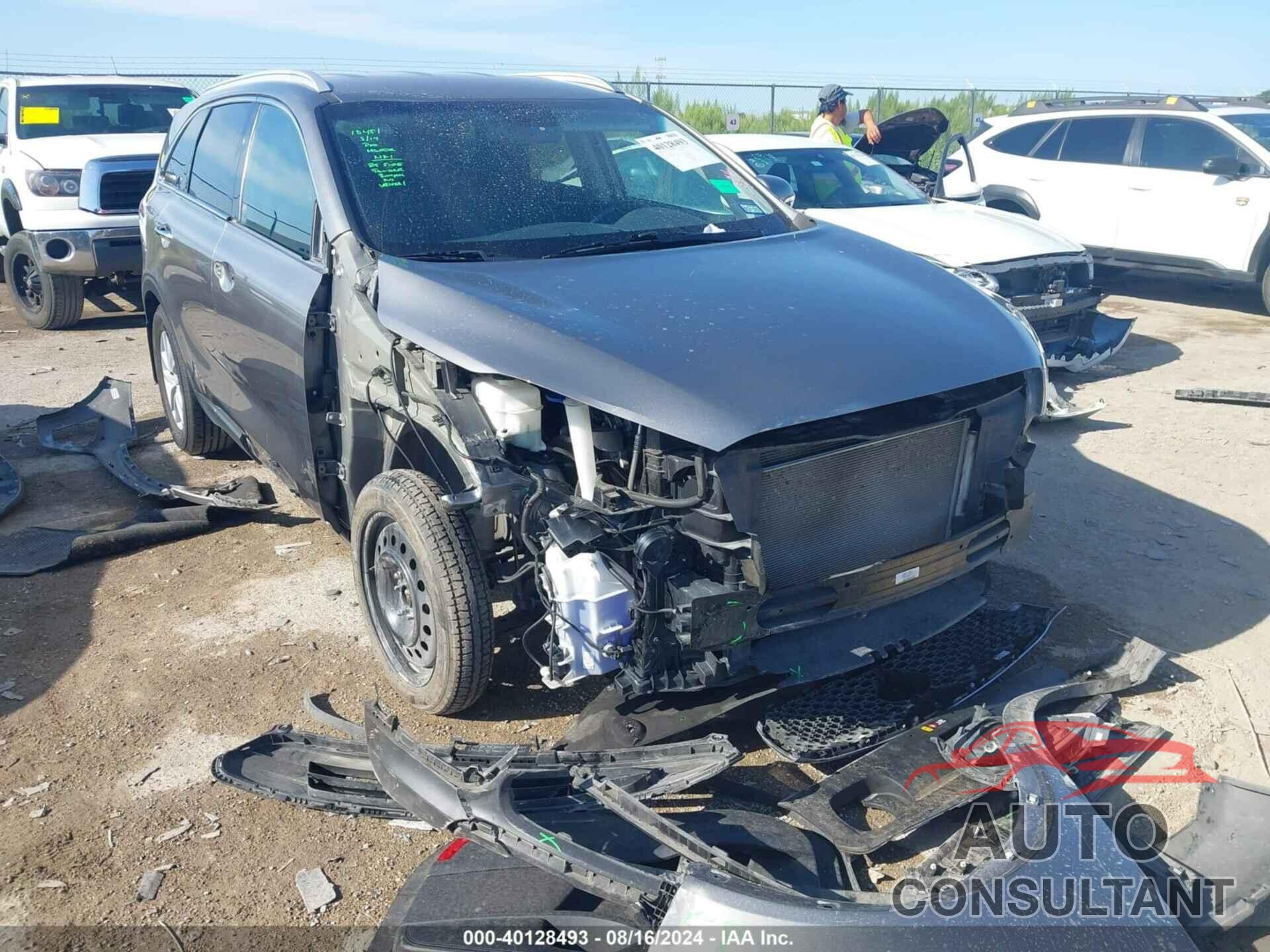 KIA SORENTO 2018 - 5XYPG4A36JG405950