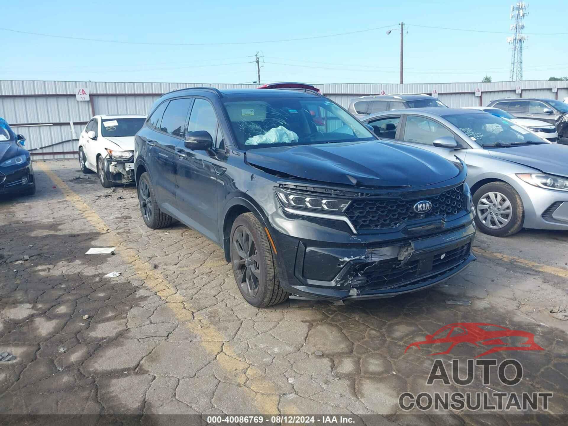 KIA SORENTO 2021 - 5XYRK4LF2MG045028