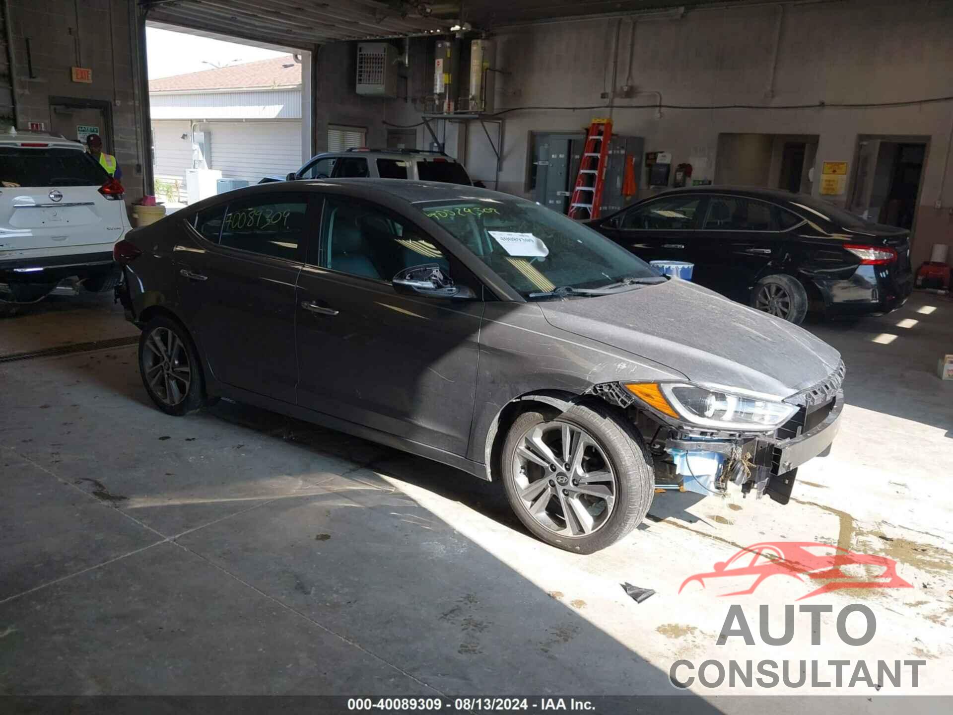 HYUNDAI ELANTRA 2017 - KMHD84LF0HU148361