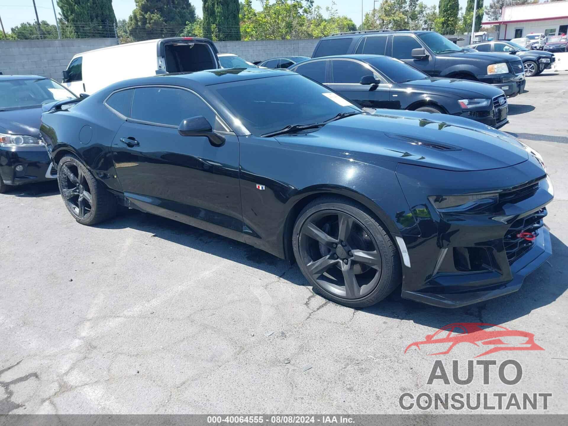 CHEVROLET CAMARO 2018 - 1G1FF1R72J0110184