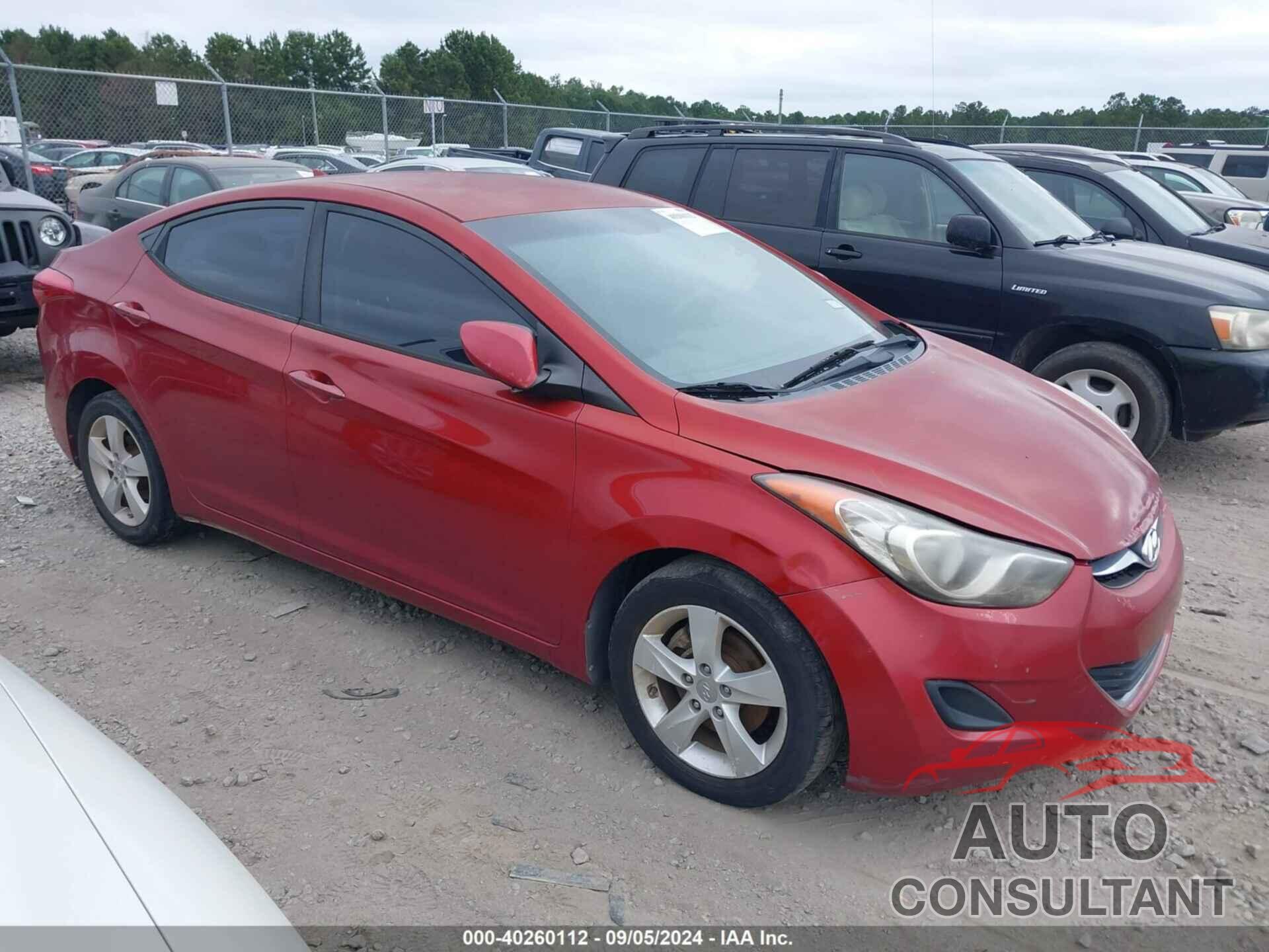 HYUNDAI ELANTRA 2011 - KMHDH4AE3BU135847