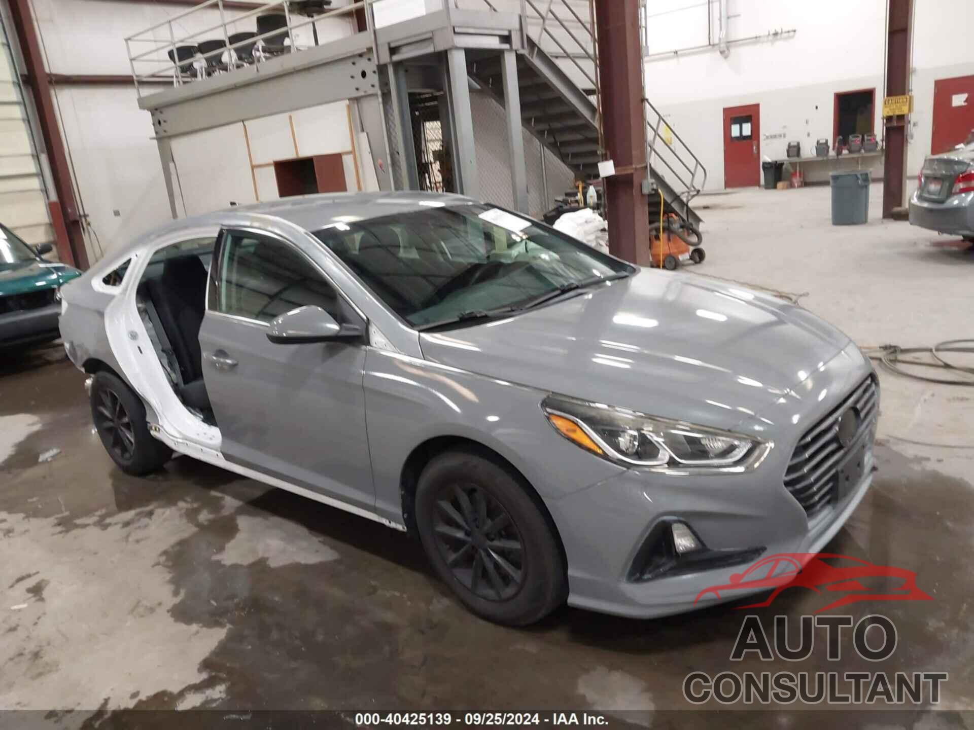 HYUNDAI SONATA 2018 - 5NPE24AF7JH619550