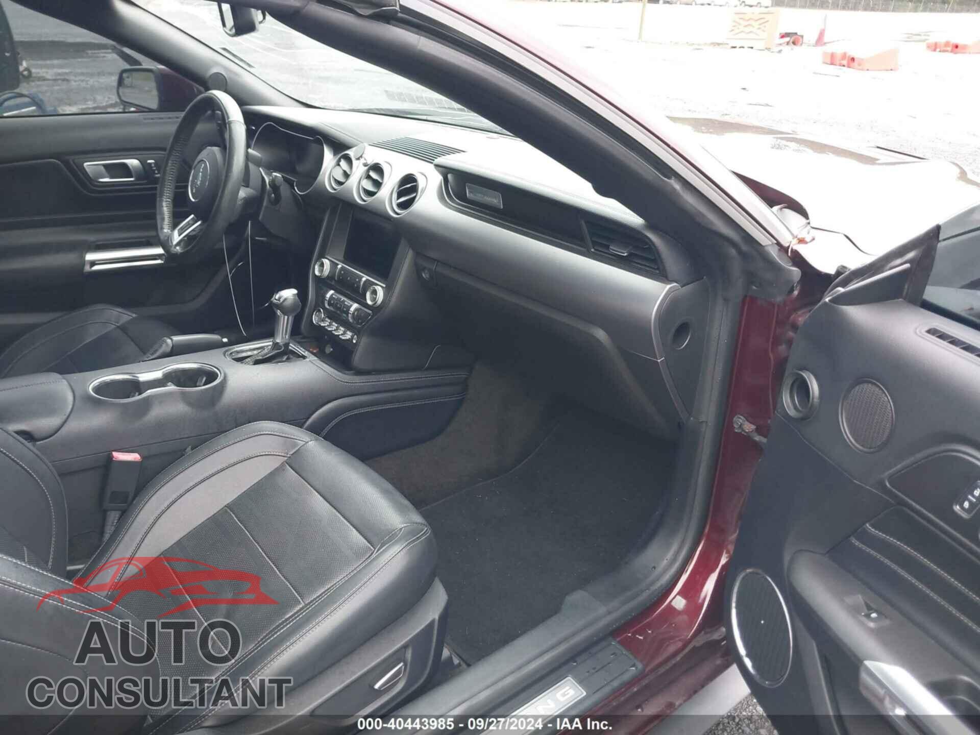FORD MUSTANG 2018 - 1FATP8UH1J5117877