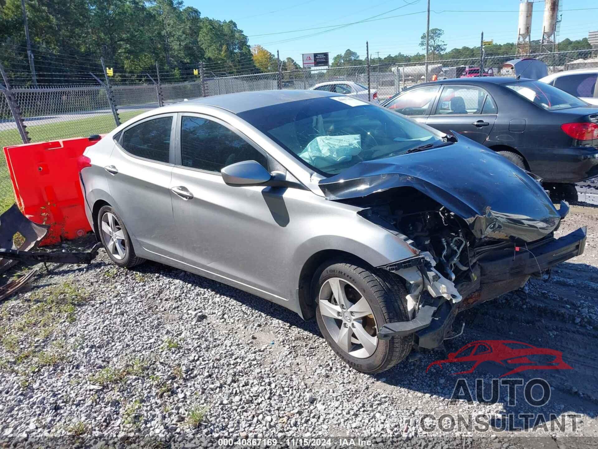 HYUNDAI ELANTRA 2012 - KMHDH4AE0CU450493