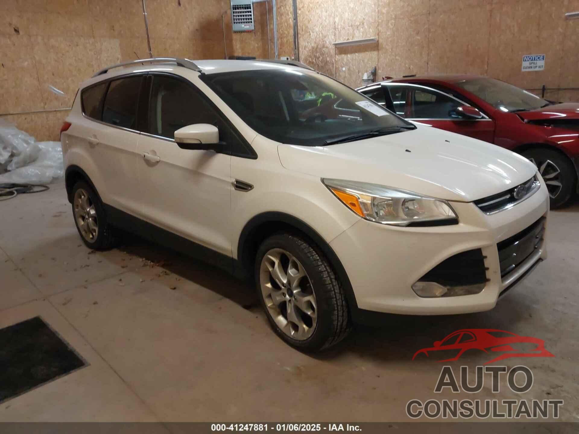 FORD ESCAPE 2015 - 1FMCU9J96FUC21845