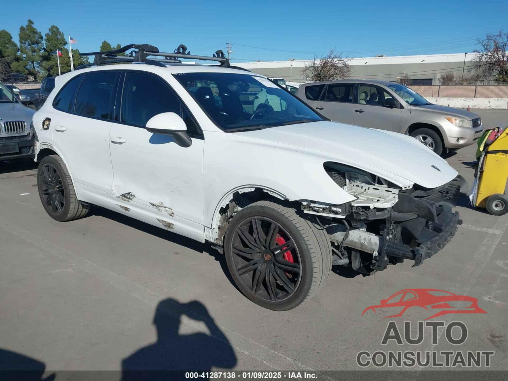 PORSCHE CAYENNE 2013 - WP1AD2A22DLA71143