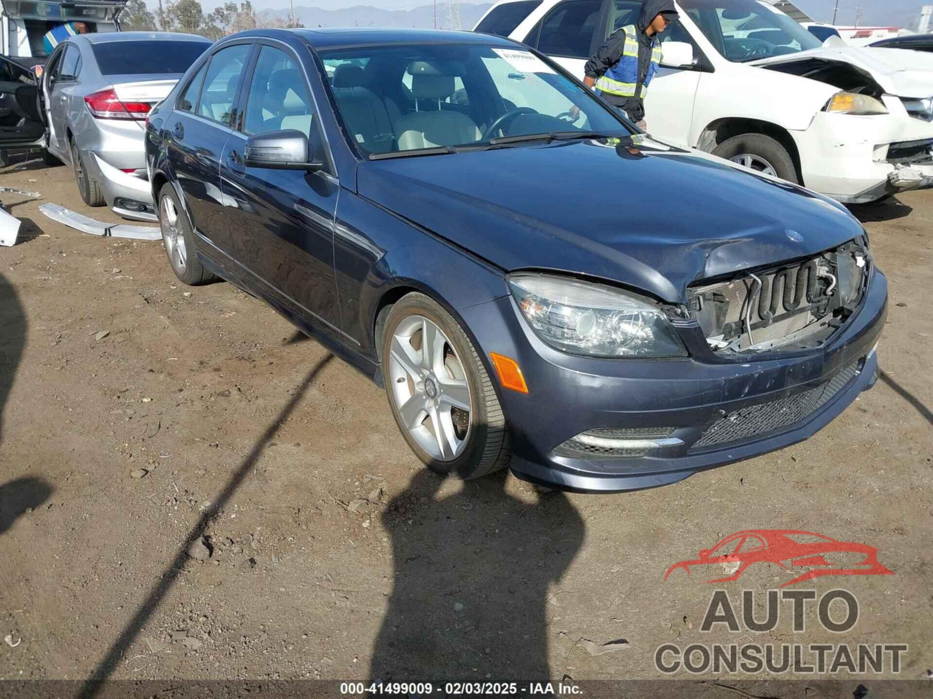 MERCEDES-BENZ C 300 2011 - WDDGF5EB1BR175107