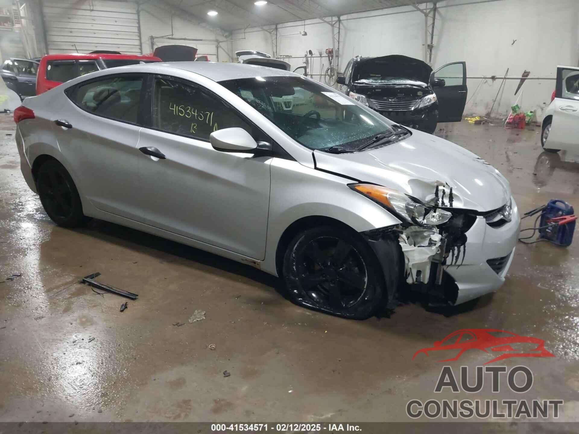 HYUNDAI ELANTRA 2013 - 5NPDH4AE5DH276713