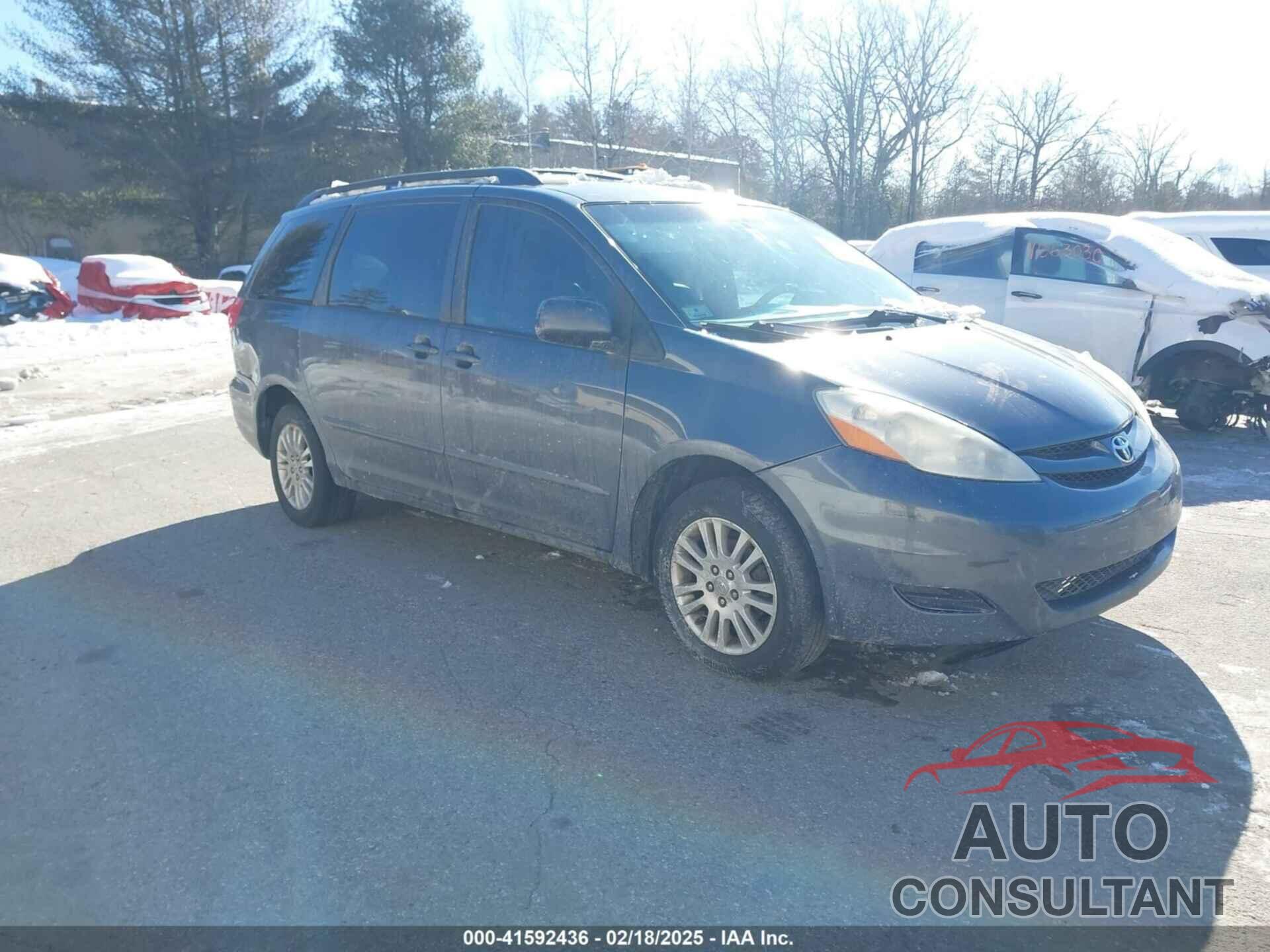 TOYOTA SIENNA 2010 - 5TDDK4CC9AS028449