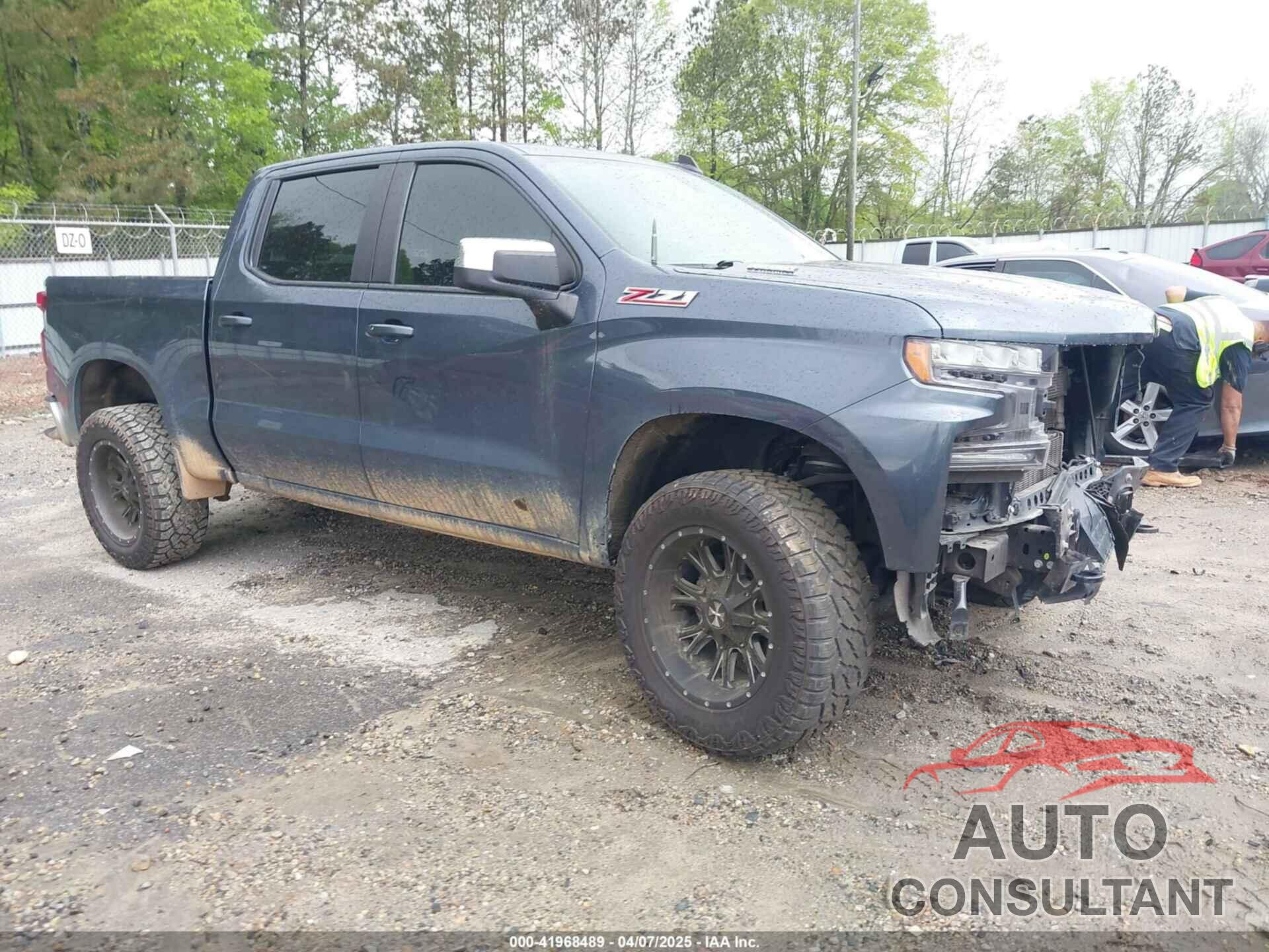 CHEVROLET SILVERADO 1500 2021 - 1GCUYDET1MZ294871