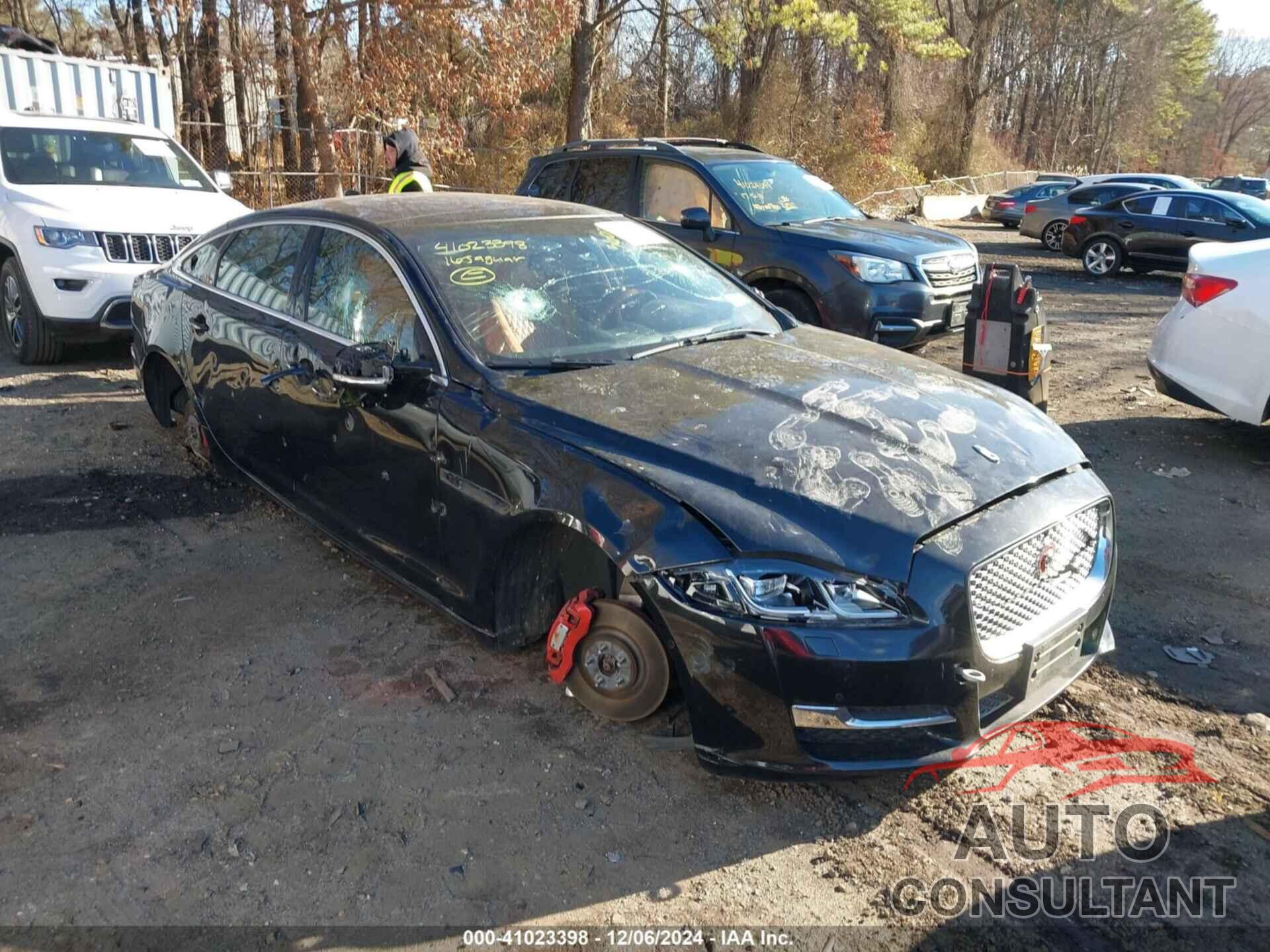 JAGUAR XJ 2016 - SAJWJ2GDXG8V94766