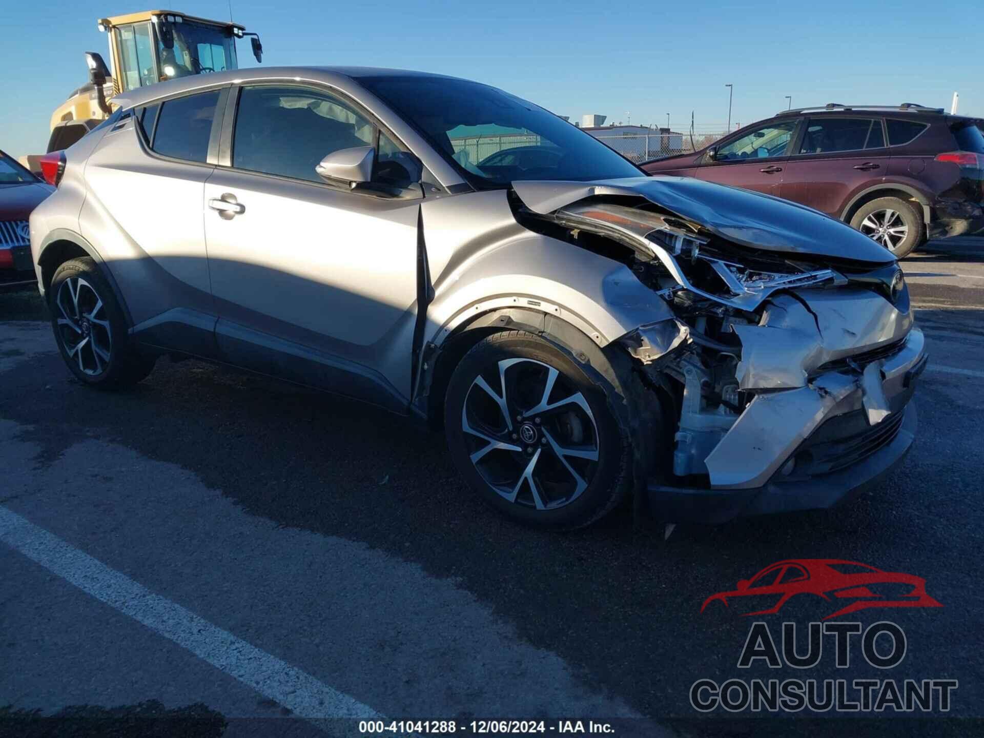 TOYOTA C-HR 2018 - NMTKHMBX3JR013986