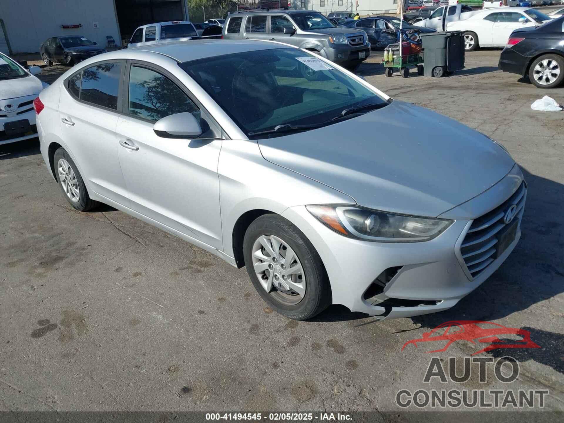 HYUNDAI ELANTRA 2018 - KMHD74LF2JU452672