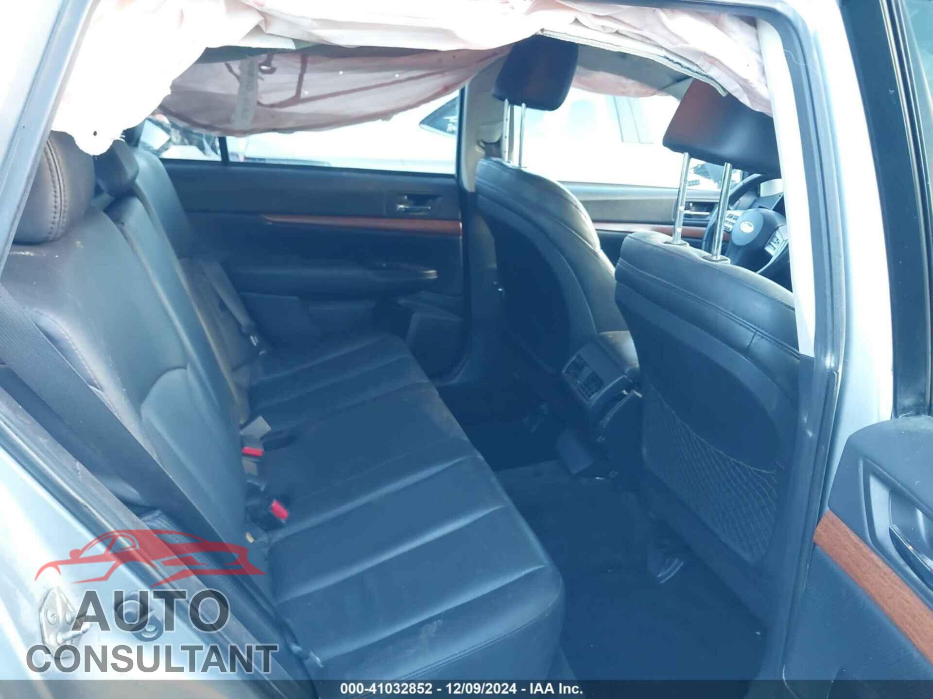 SUBARU OUTBACK 2013 - 4S4BRBKC6D3236573