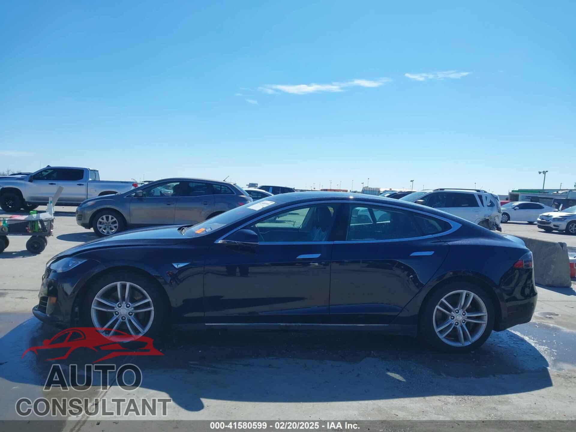 TESLA MODEL S 2015 - 5YJSA1H2XFF085408