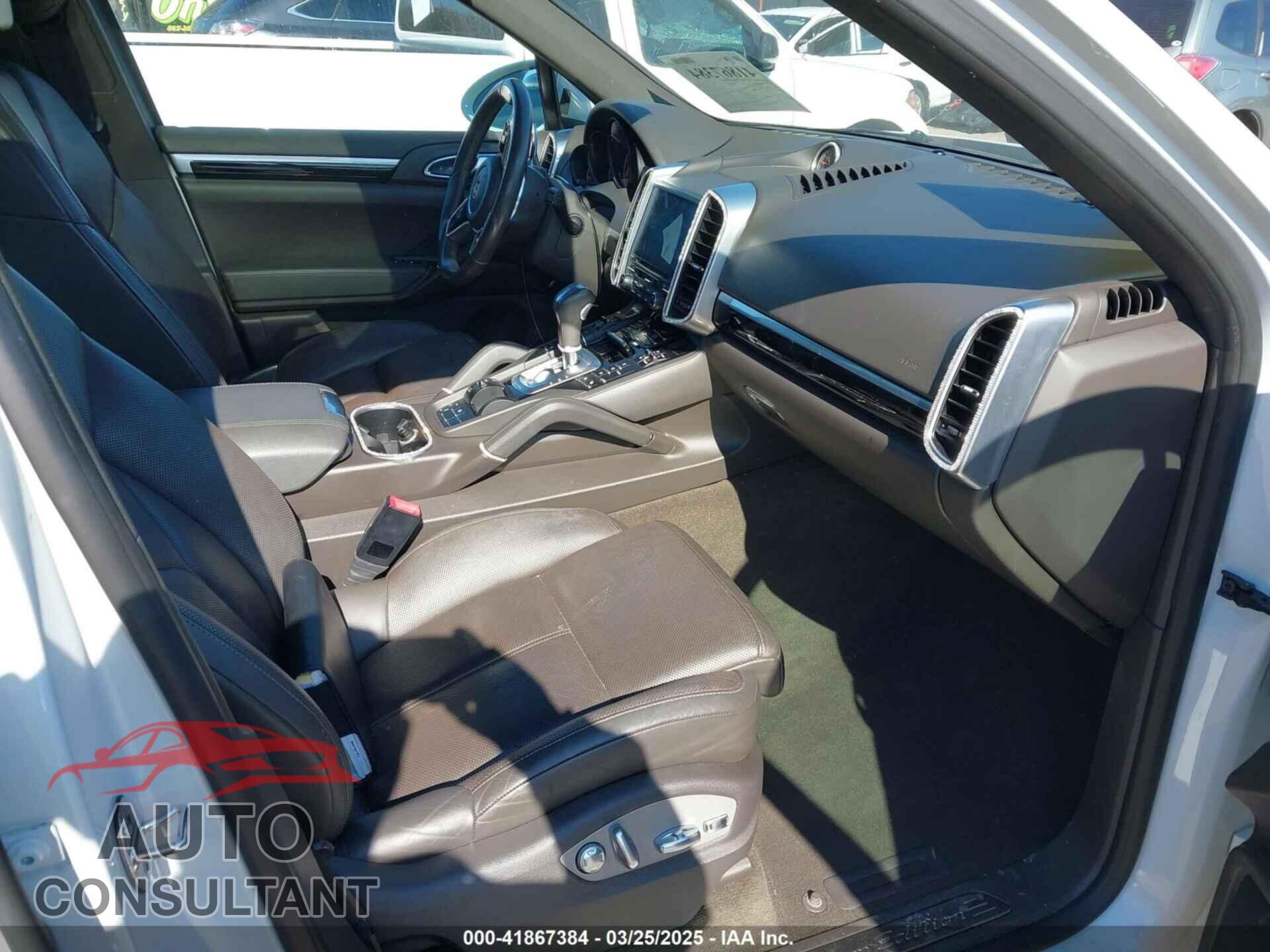 PORSCHE CAYENNE 2017 - WP1AA2A2XHKA85652