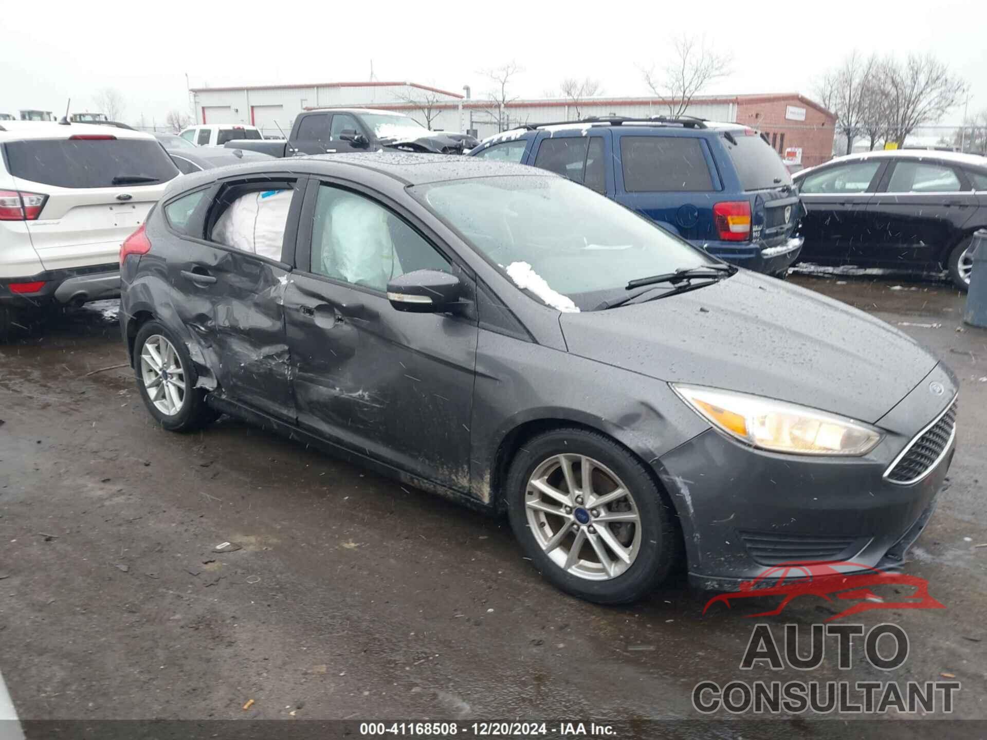 FORD FOCUS 2016 - 1FADP3K2XGL217633