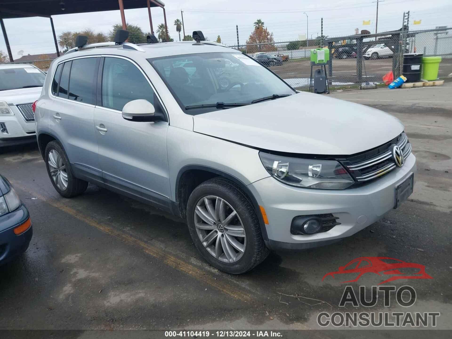 VOLKSWAGEN TIGUAN 2012 - WVGAV7AX7CW567877