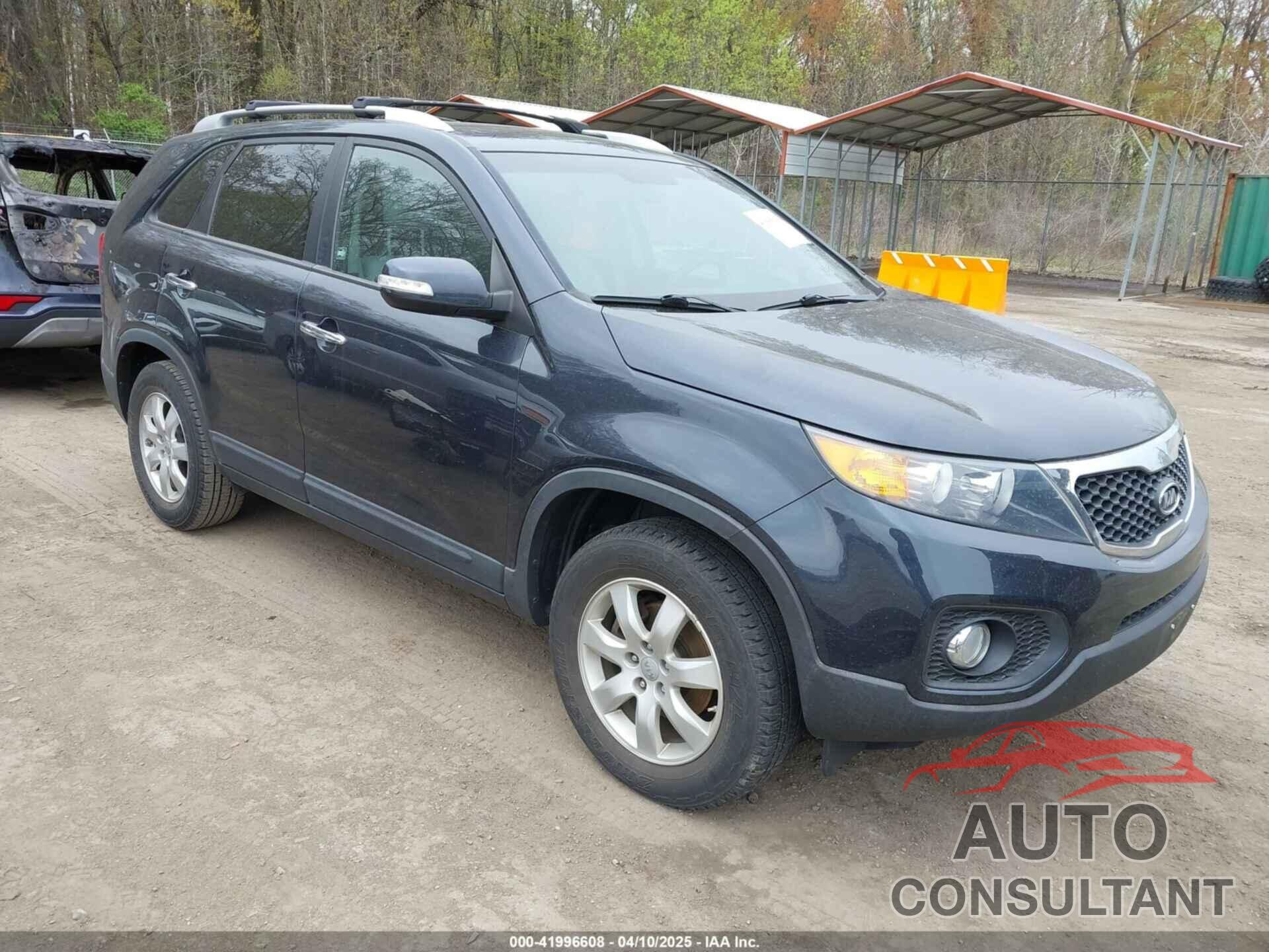 KIA SORENTO 2013 - 5XYKT3A65DG352060
